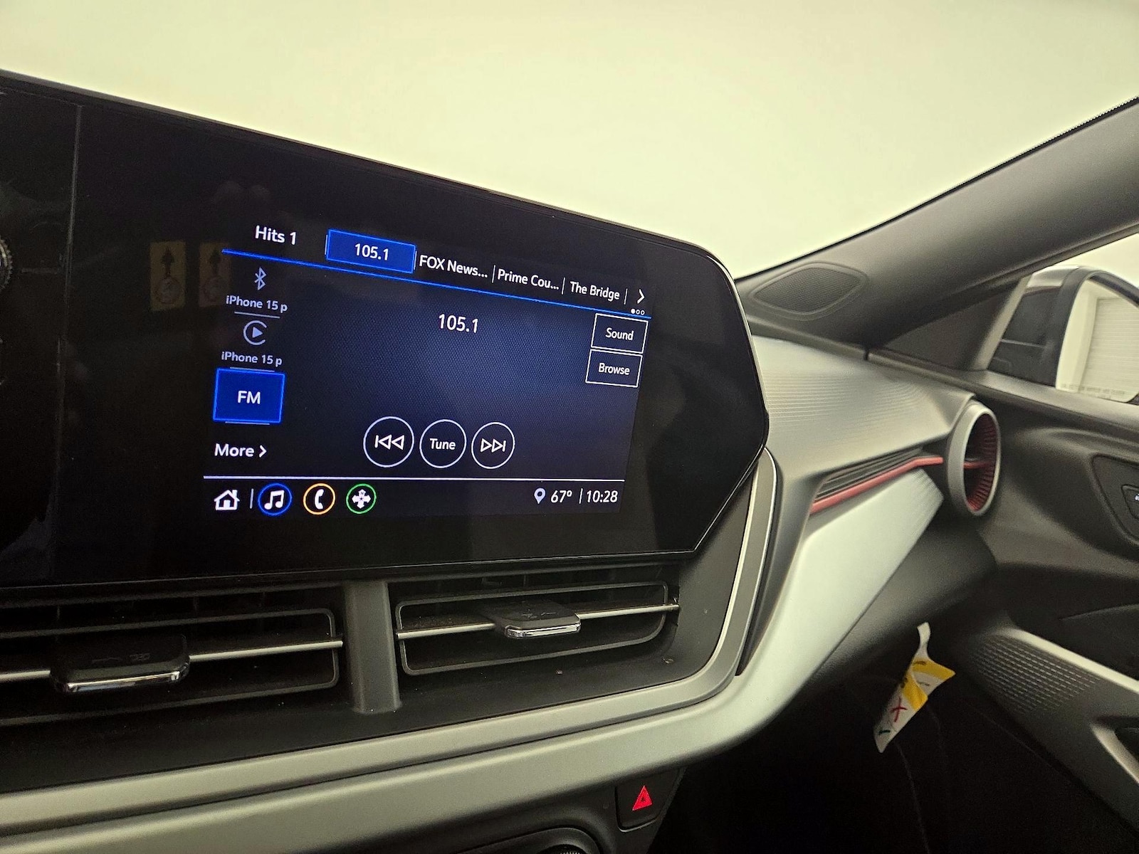 2025 Chevrolet Trax RS - Photo 16
