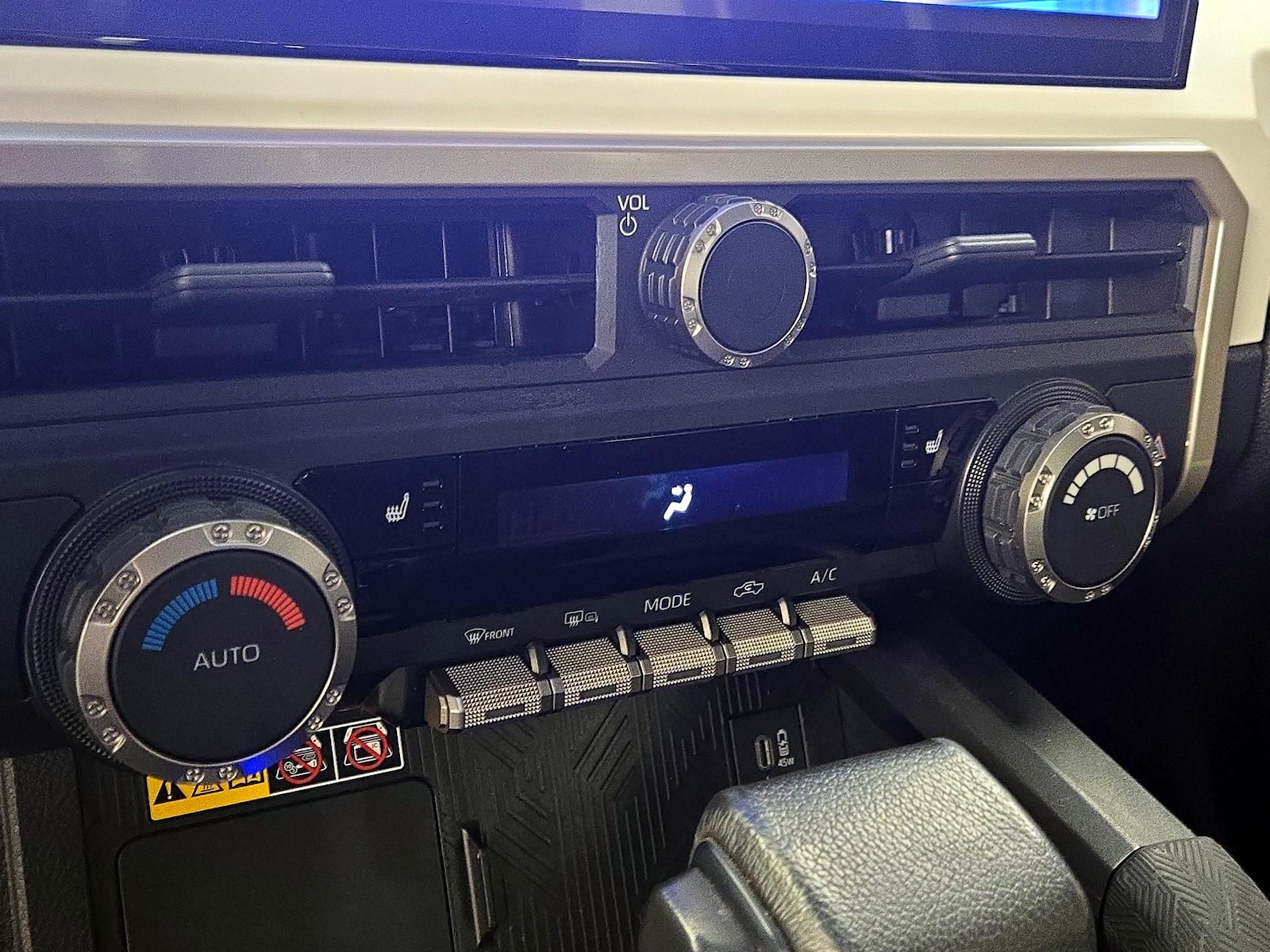 2024 Toyota Tacoma TRD Sport - Photo 18