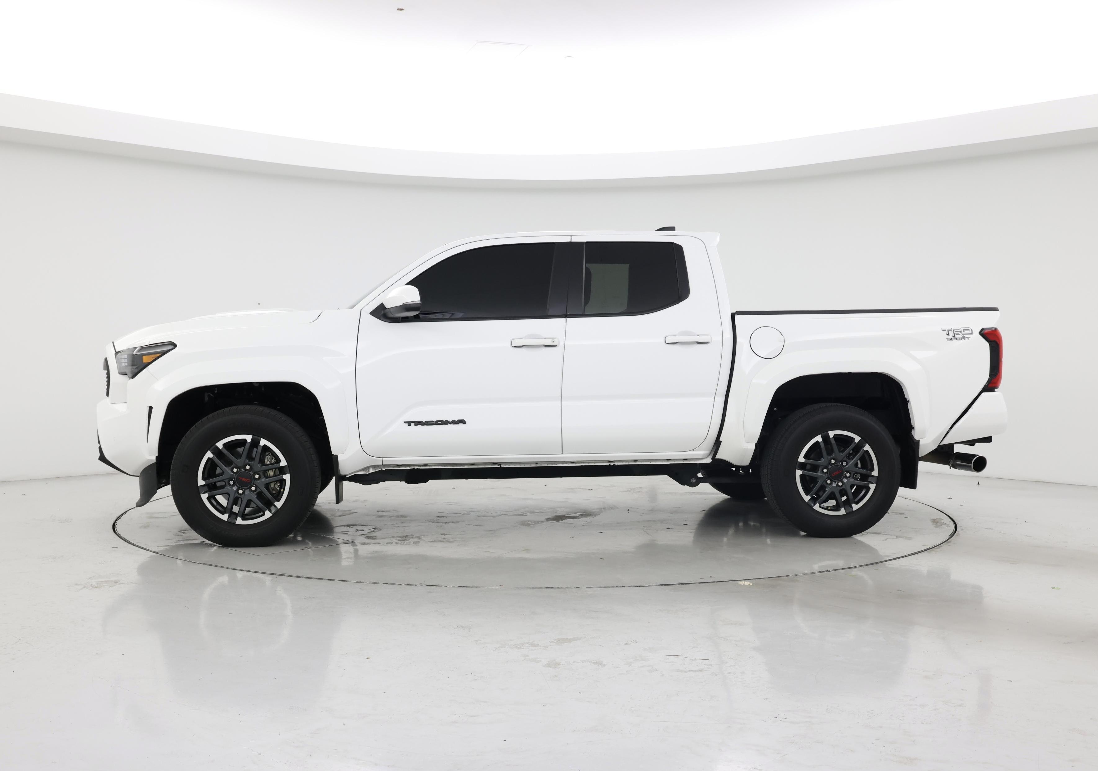 Thumbnail: 2024 Toyota Tacoma - 3