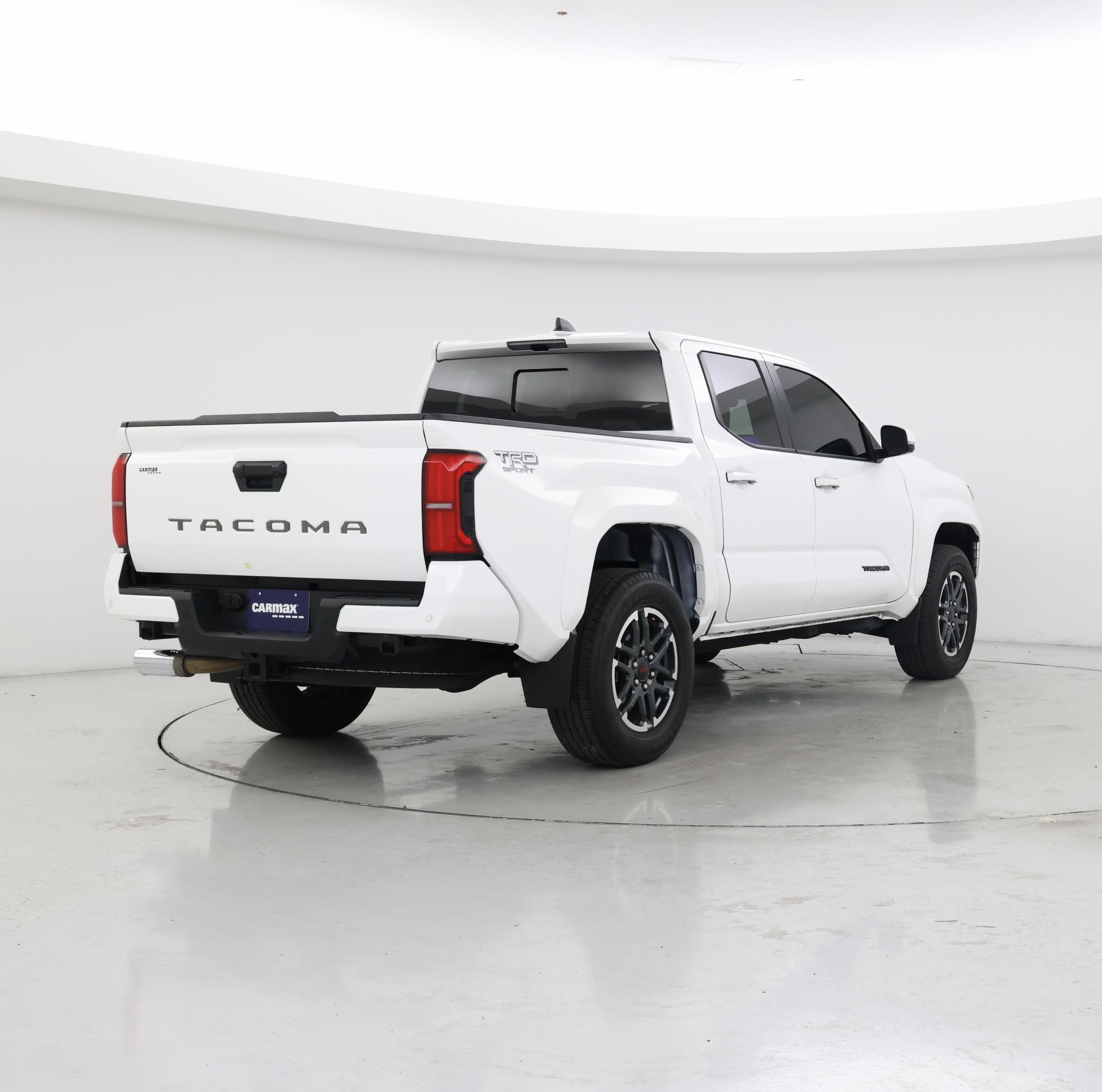 Thumbnail: 2024 Toyota Tacoma - 8