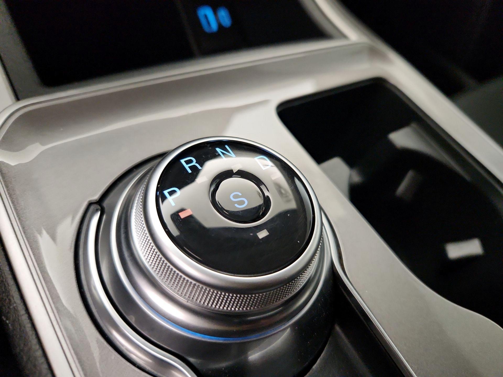 Thumbnail: 2024 Ford Edge - 17