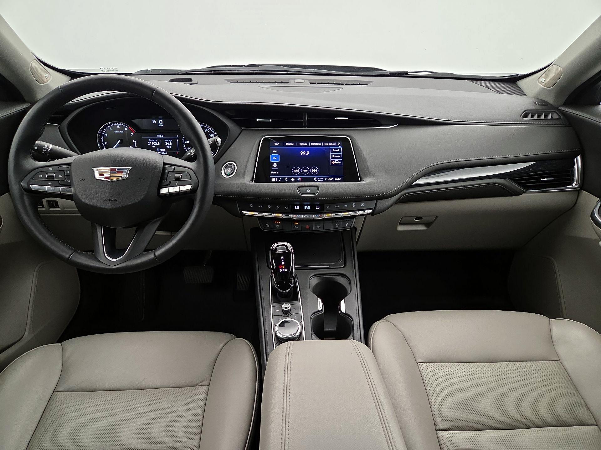 Thumbnail: 2023 Cadillac XT4 - 9