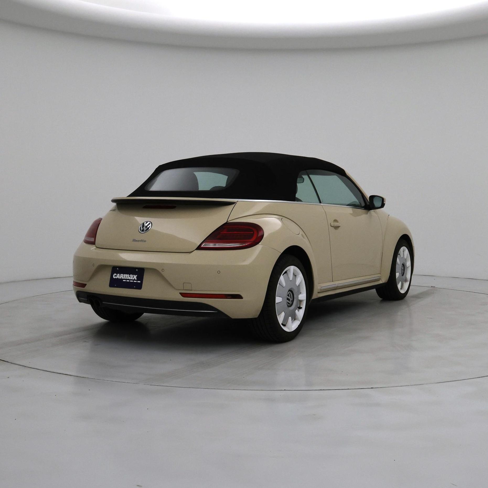 Thumbnail: 2019 Volkswagen Beetle - 8