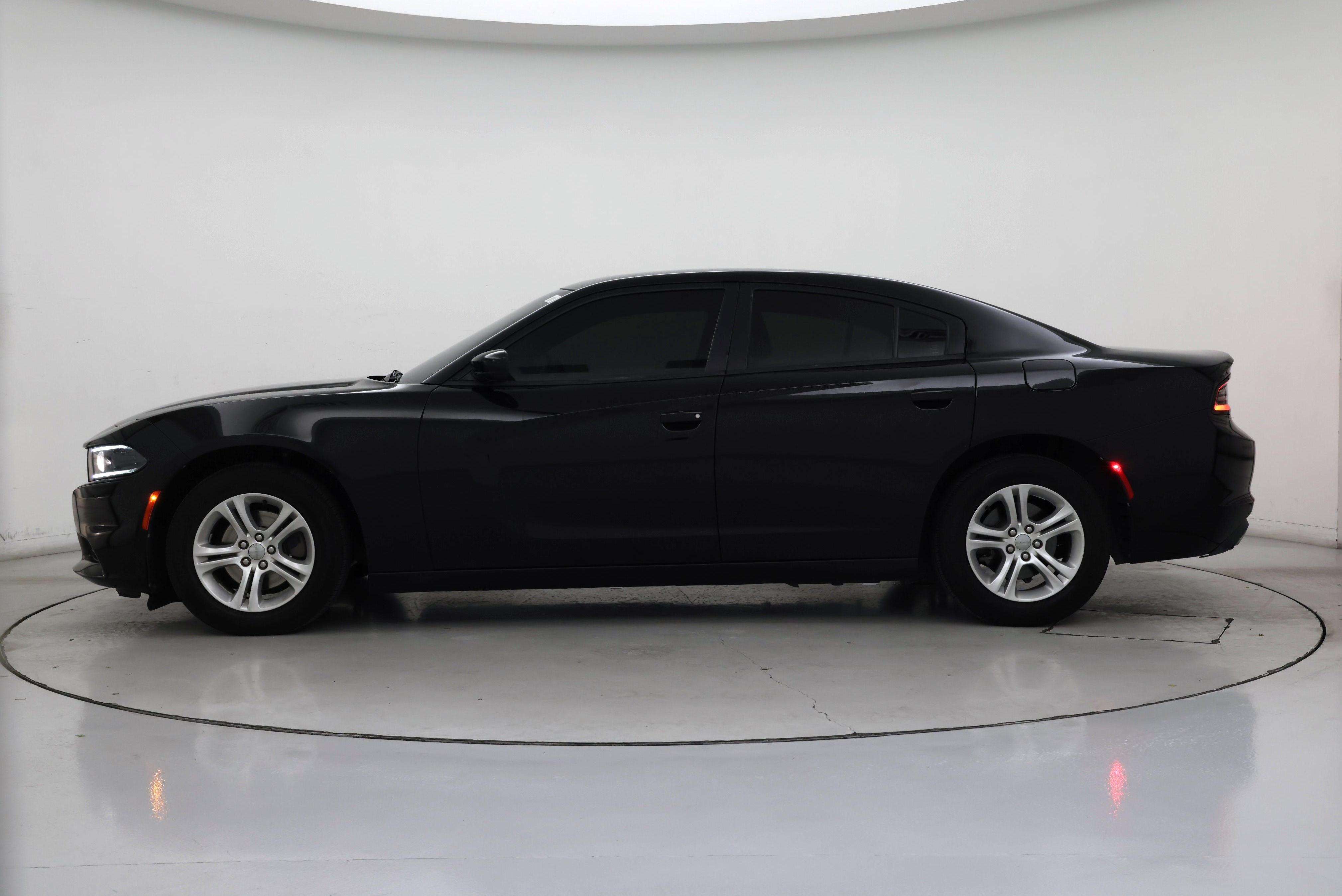 Thumbnail: 2017 Dodge Charger - 3