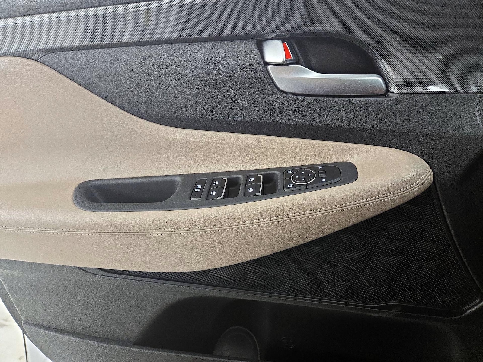 2022 Hyundai Santa Fe SEL - Photo 13