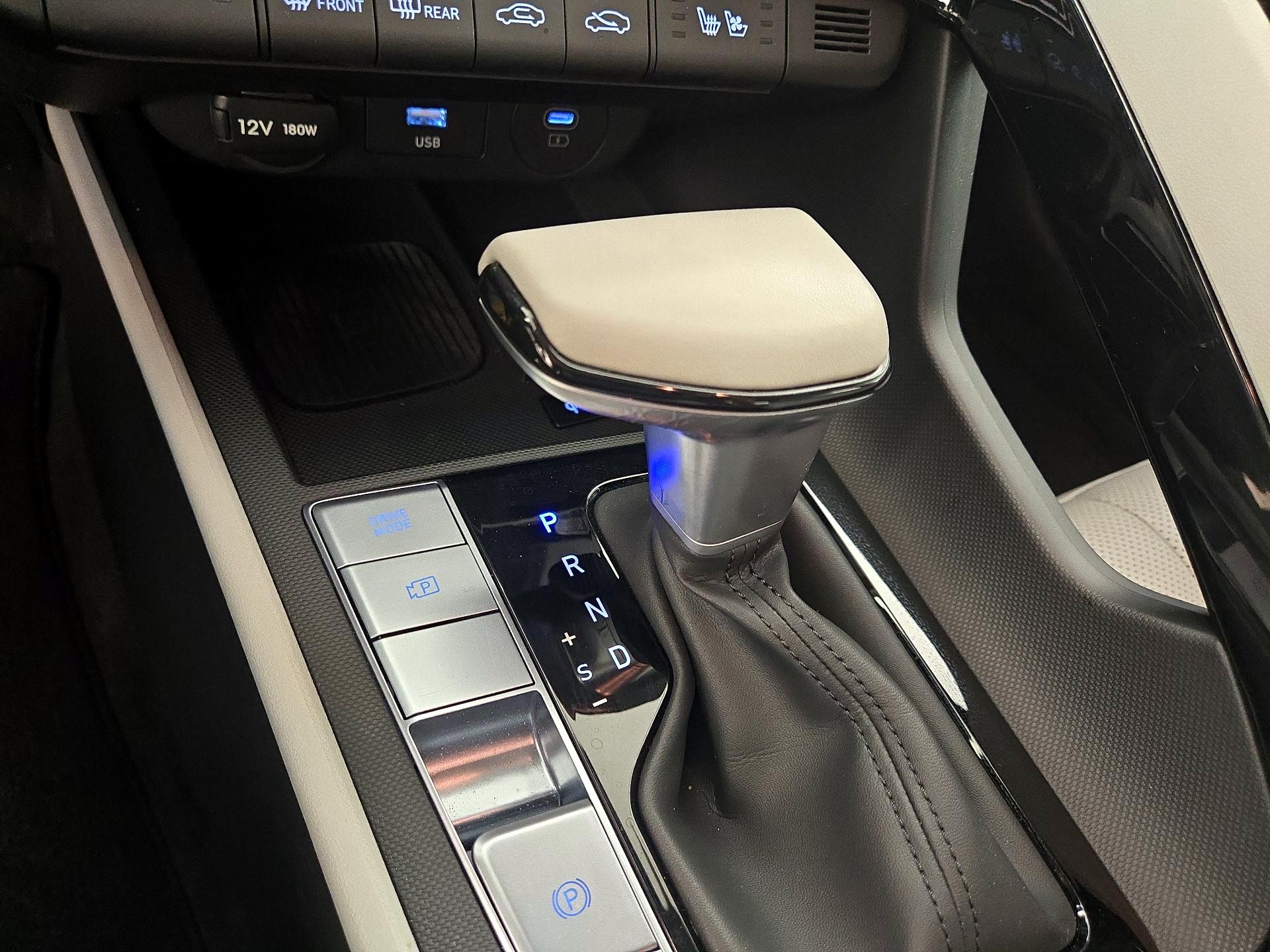 Thumbnail: 2025 Hyundai Elantra - 18