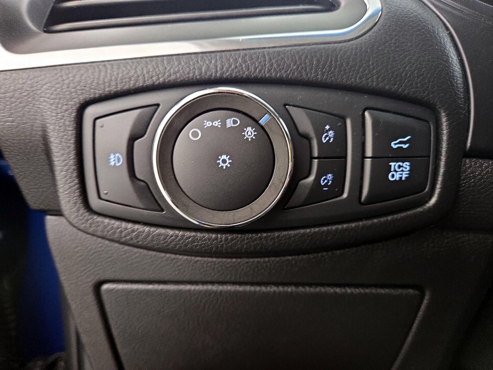 2022 Ford Edge Titanium - Photo 14