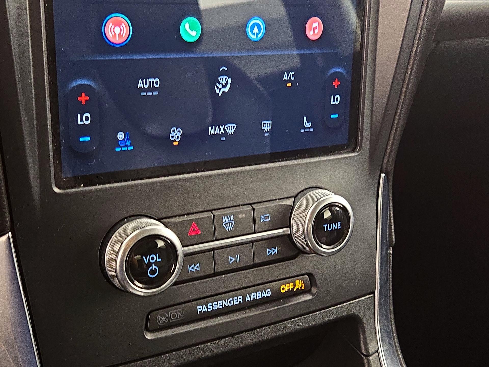 Thumbnail: 2022 Ford Edge - 17