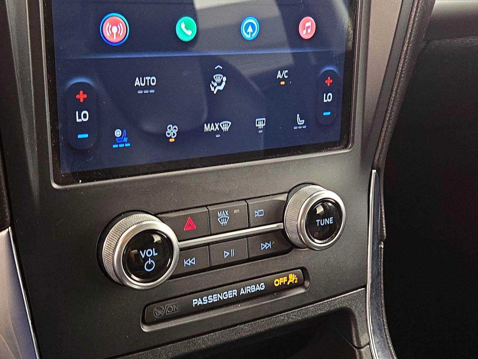 2022 Ford Edge Titanium - Photo 18