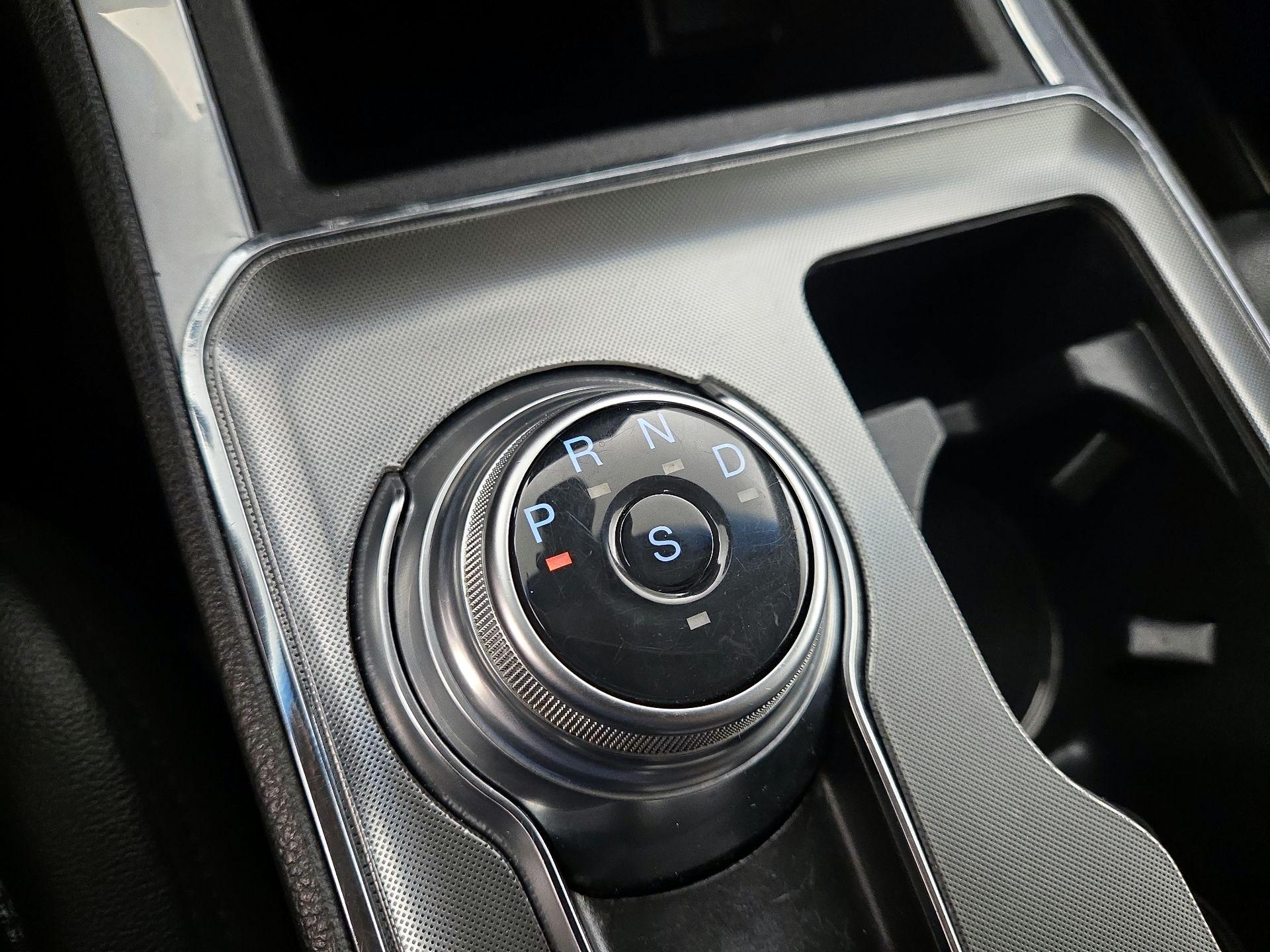 Thumbnail: 2022 Ford Edge - 18