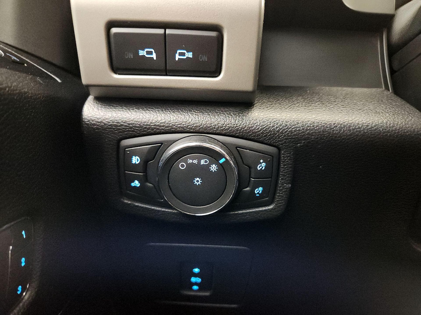 2017 Ford F-150 Lariat - Photo 14