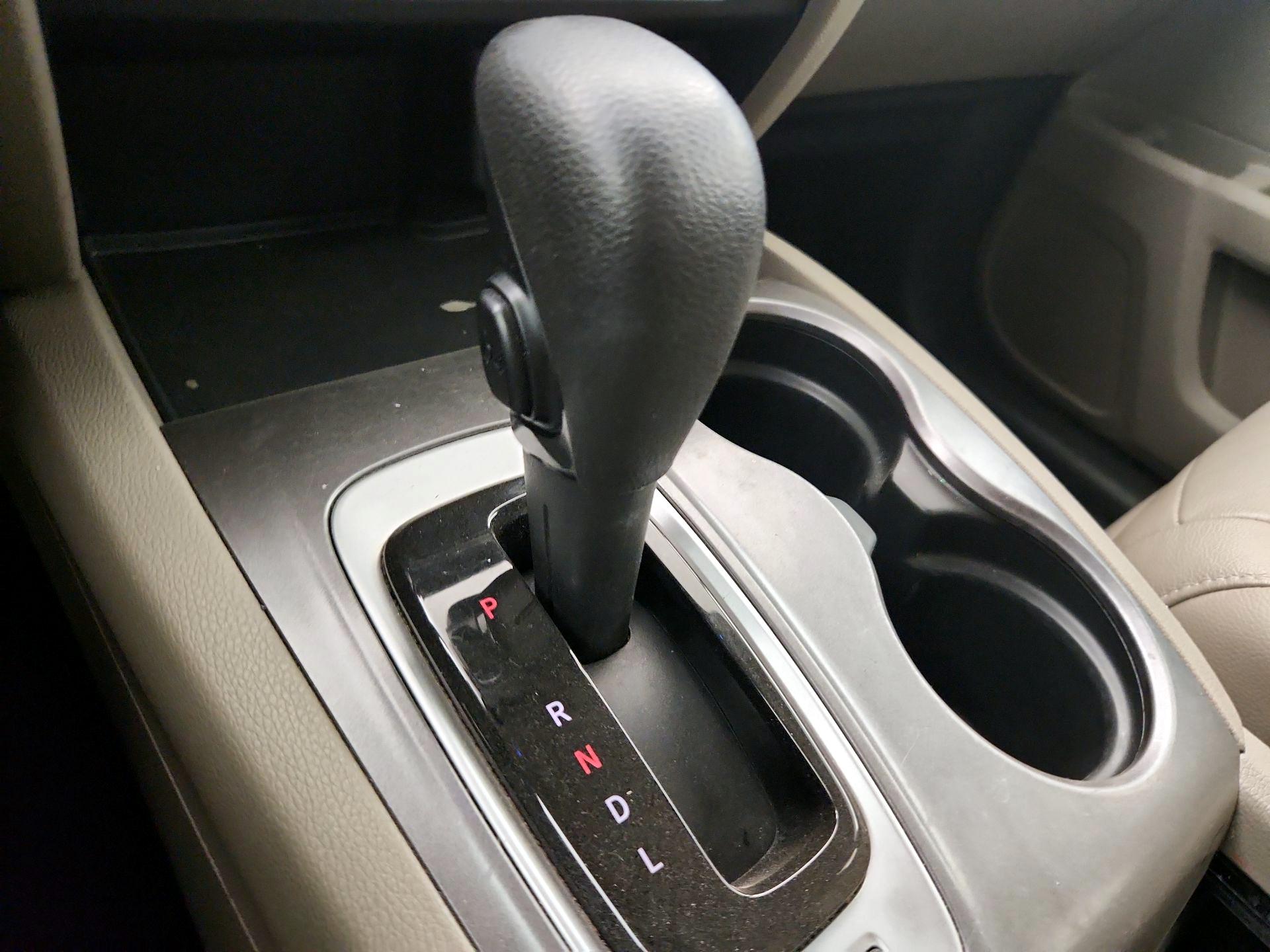 Thumbnail: 2016 Honda Pilot - 17