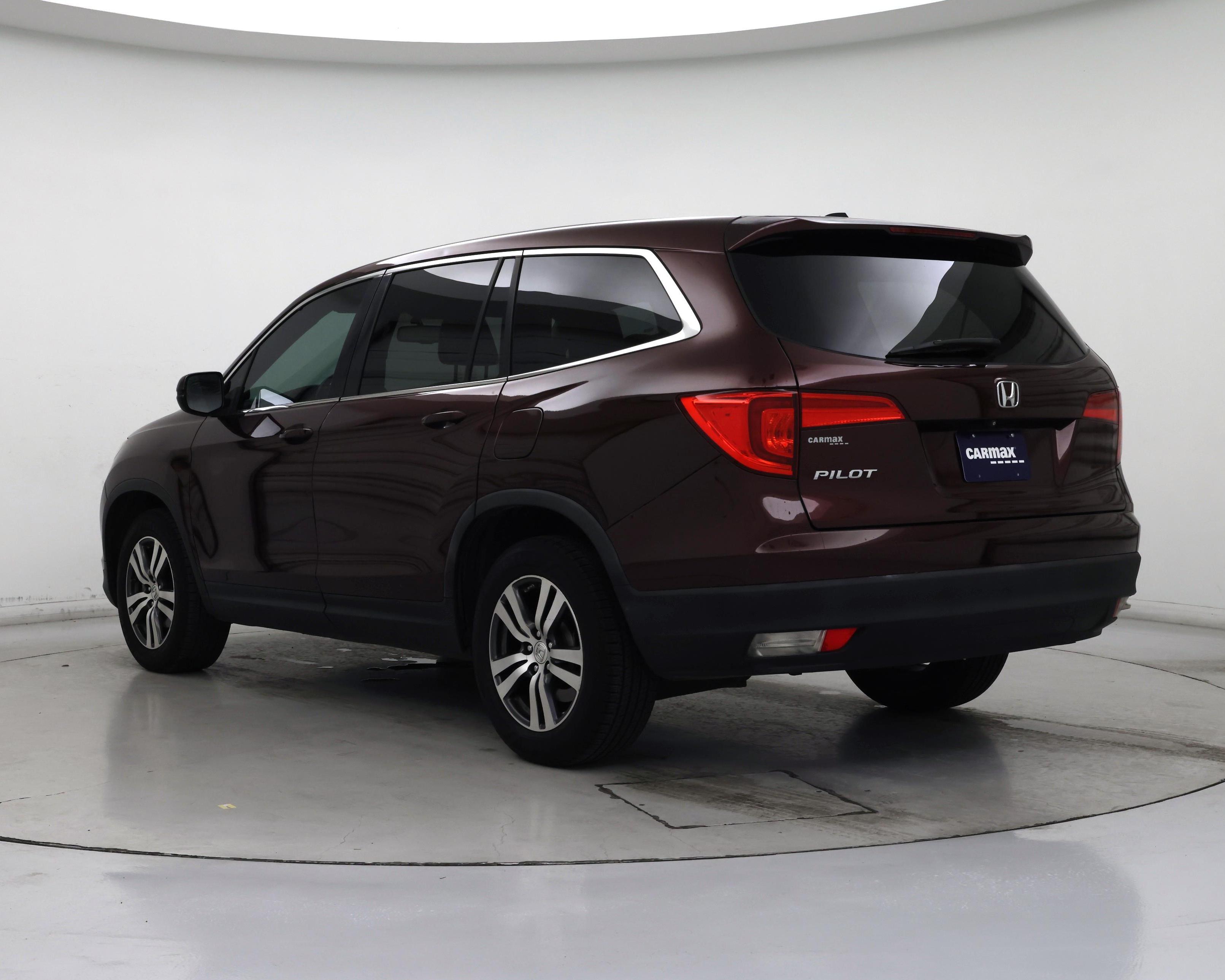 Thumbnail: 2016 Honda Pilot - 2