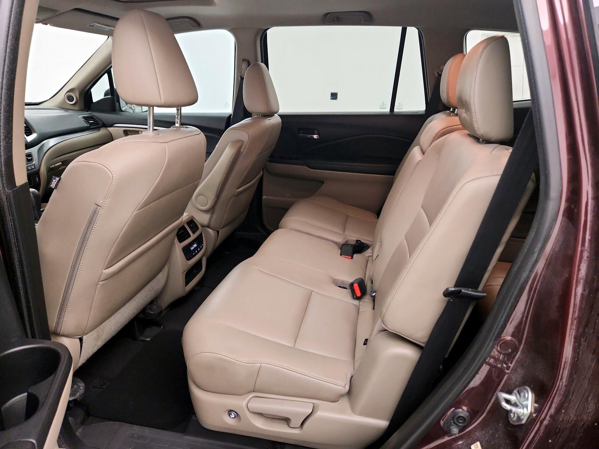 Thumbnail: 2016 Honda Pilot - 20