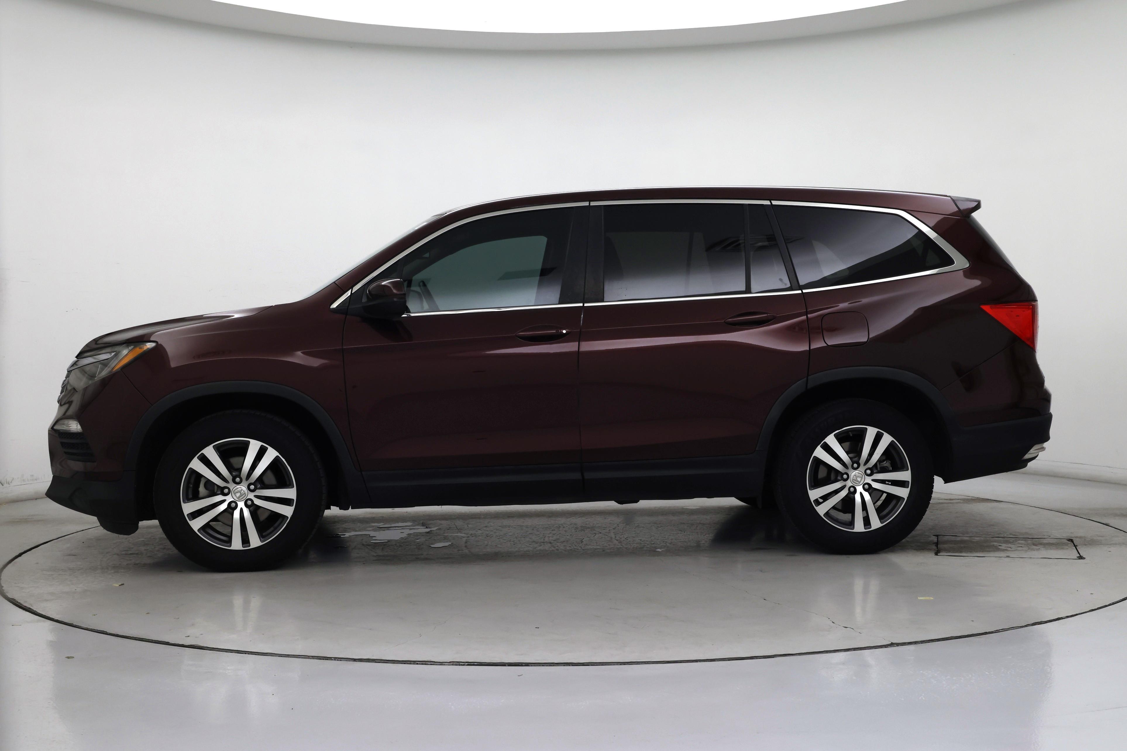 Thumbnail: 2016 Honda Pilot - 3