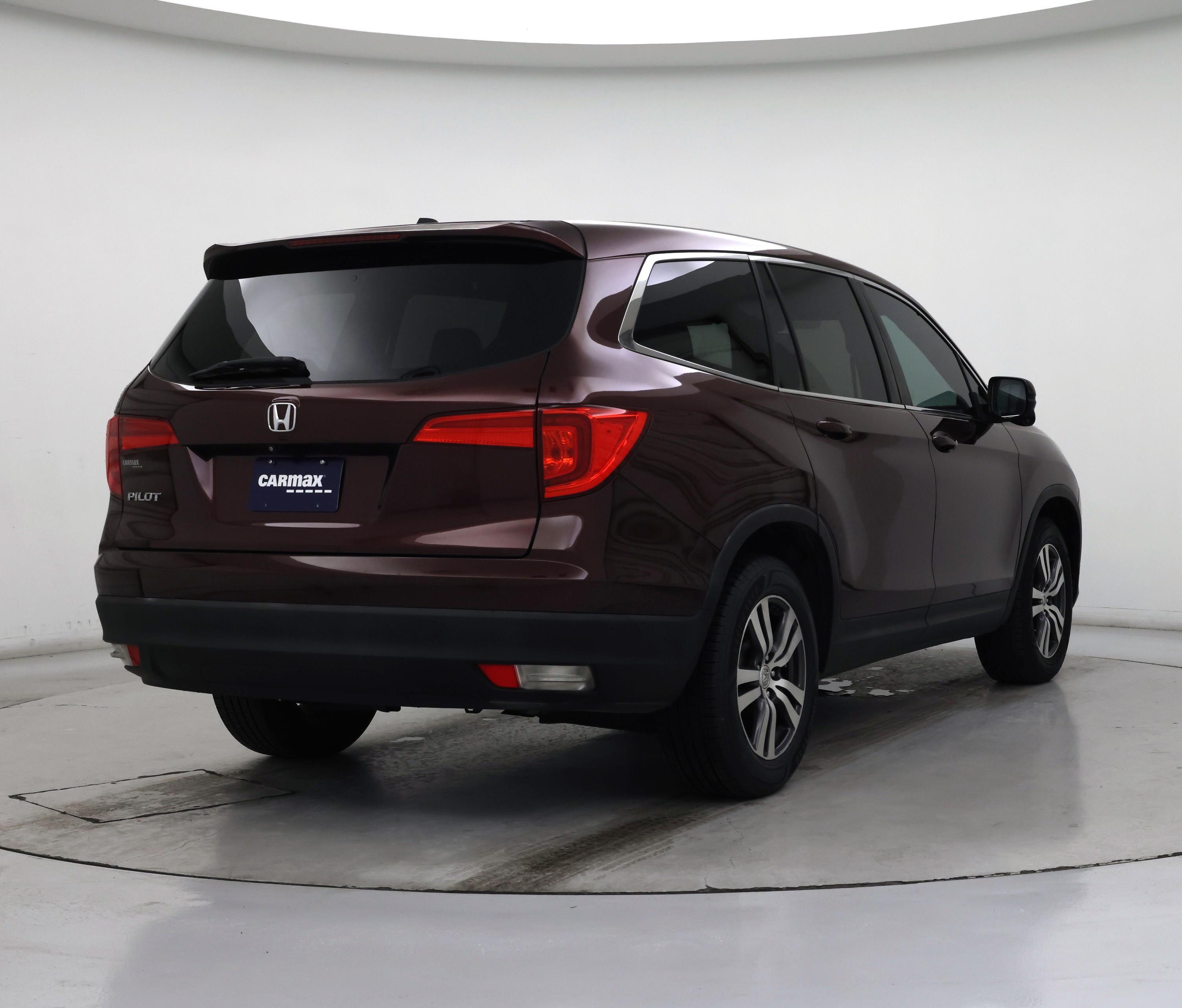 Thumbnail: 2016 Honda Pilot - 8