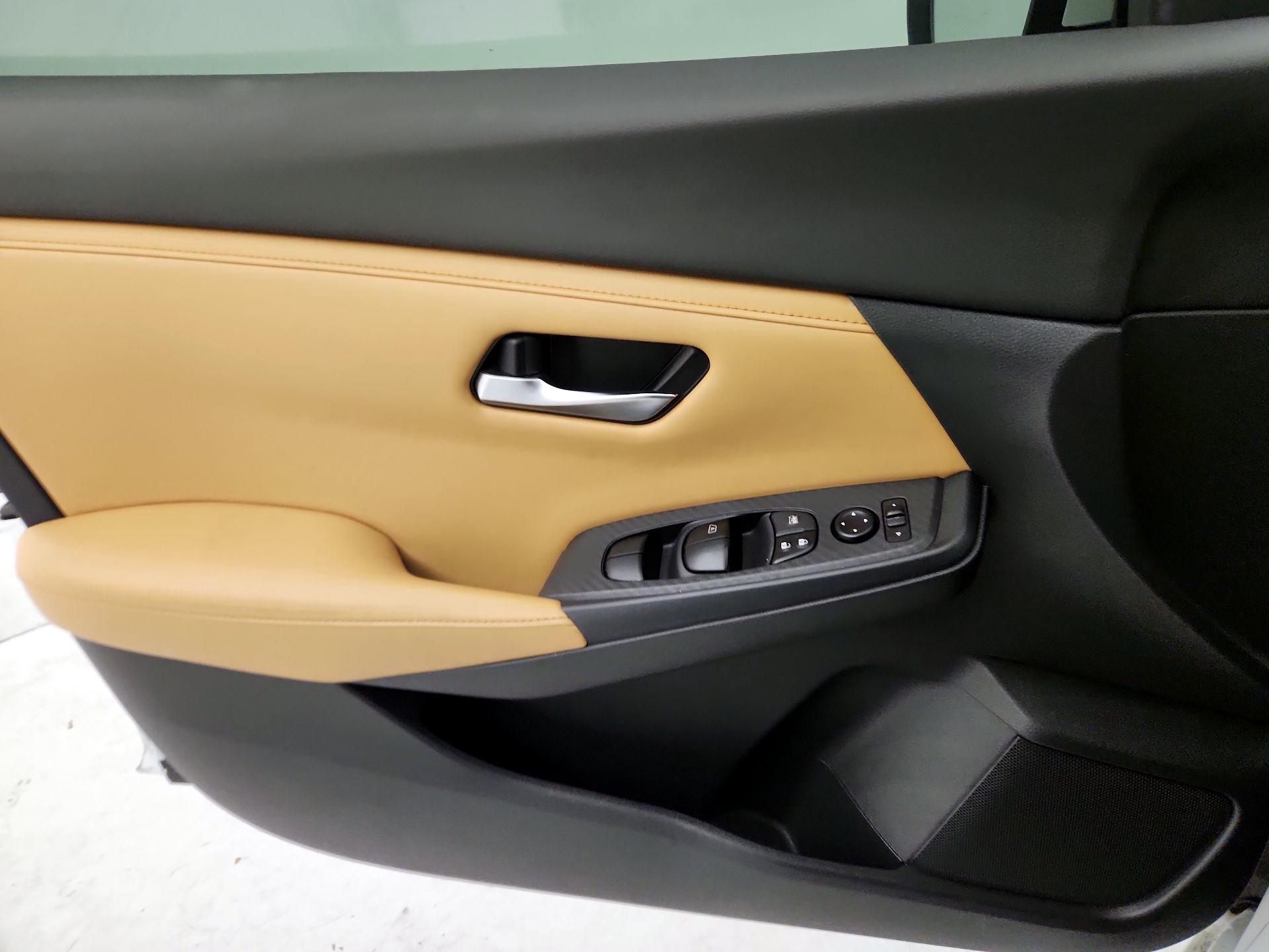 Thumbnail: 2022 Nissan Sentra - 12