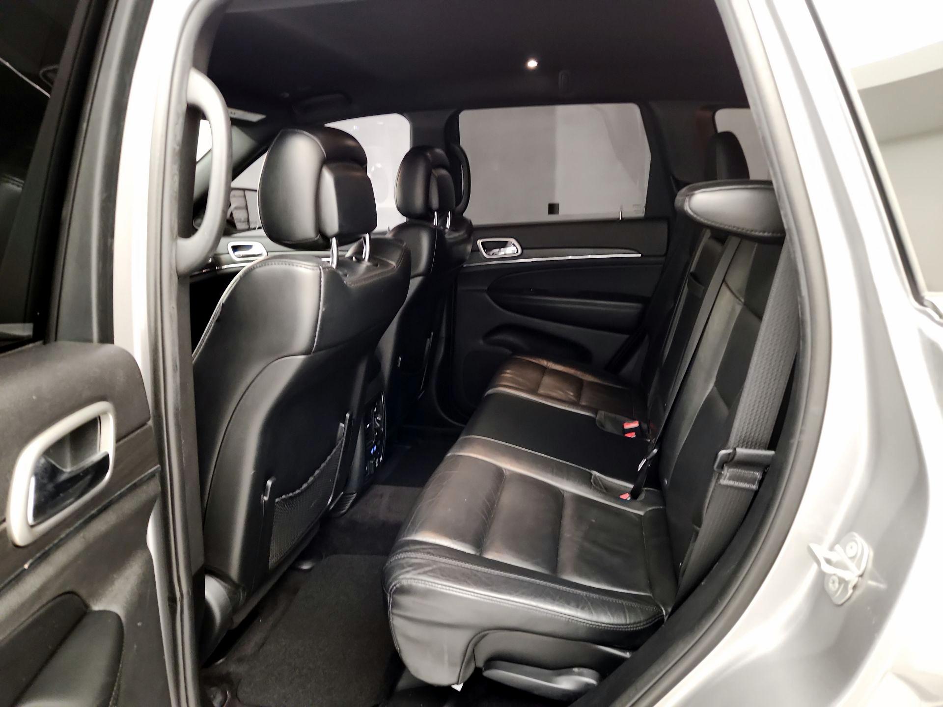 Thumbnail: 2018 Jeep Grand Cherokee - 19