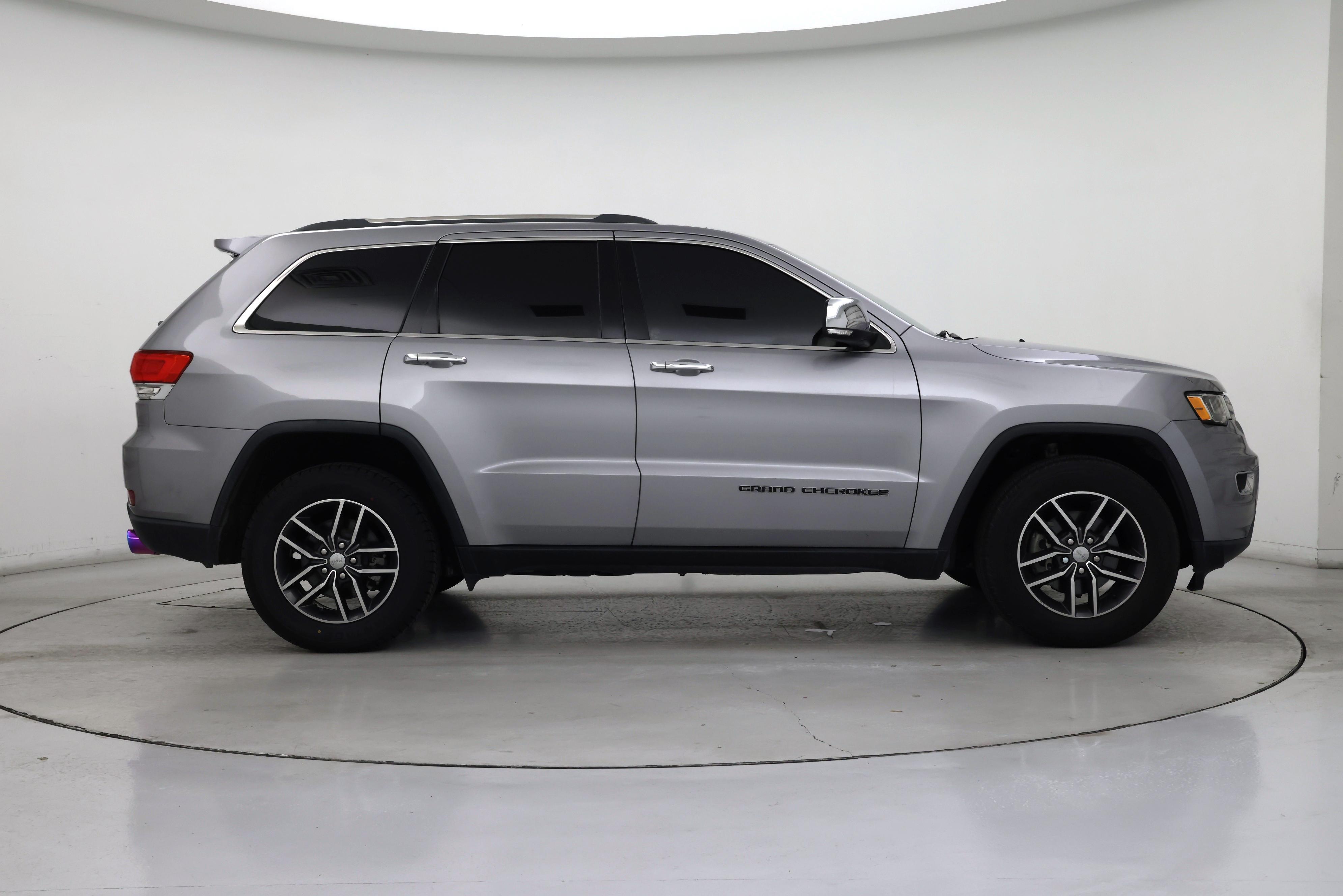 Thumbnail: 2018 Jeep Grand Cherokee - 7
