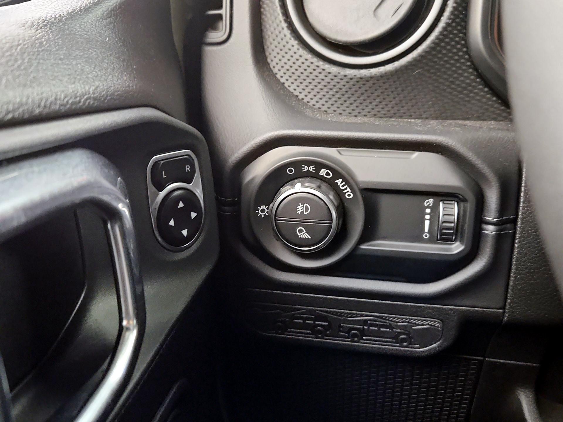 Thumbnail: 2025 Jeep Gladiator - 13