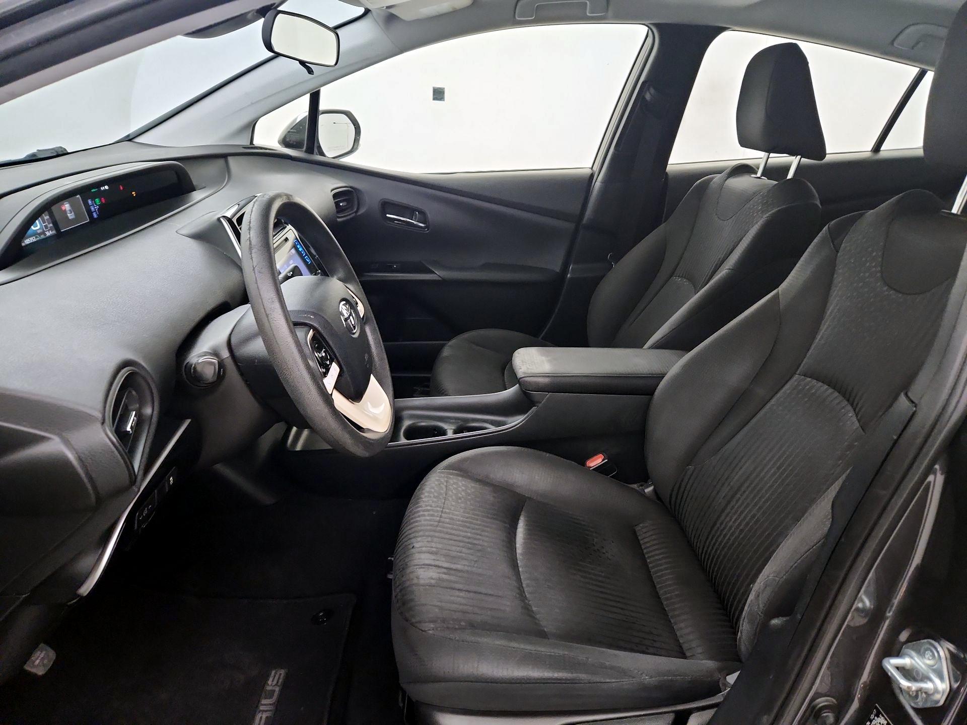 Thumbnail: 2017 Toyota Prius - 11