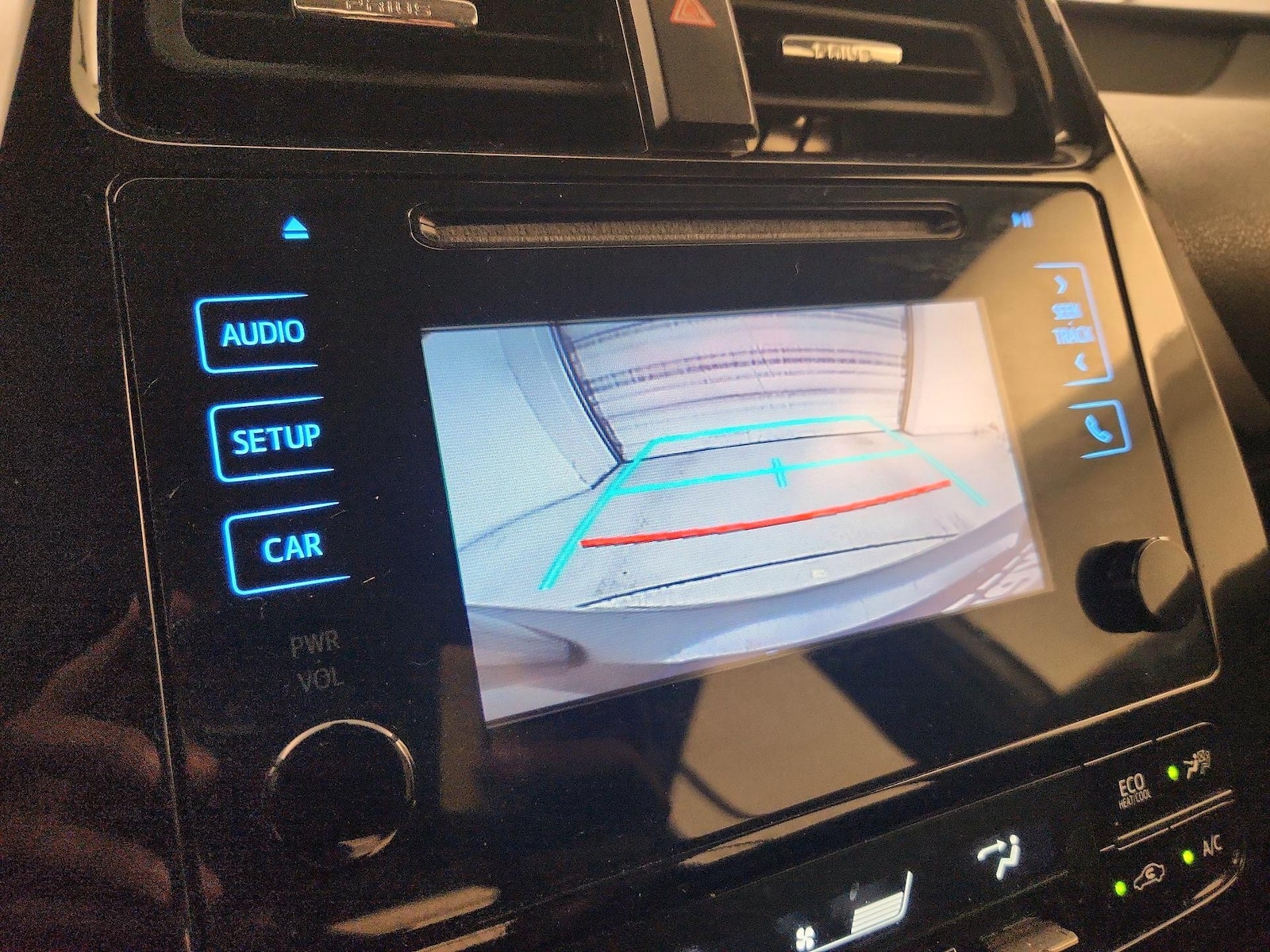 2017 Toyota Prius One - Photo 15