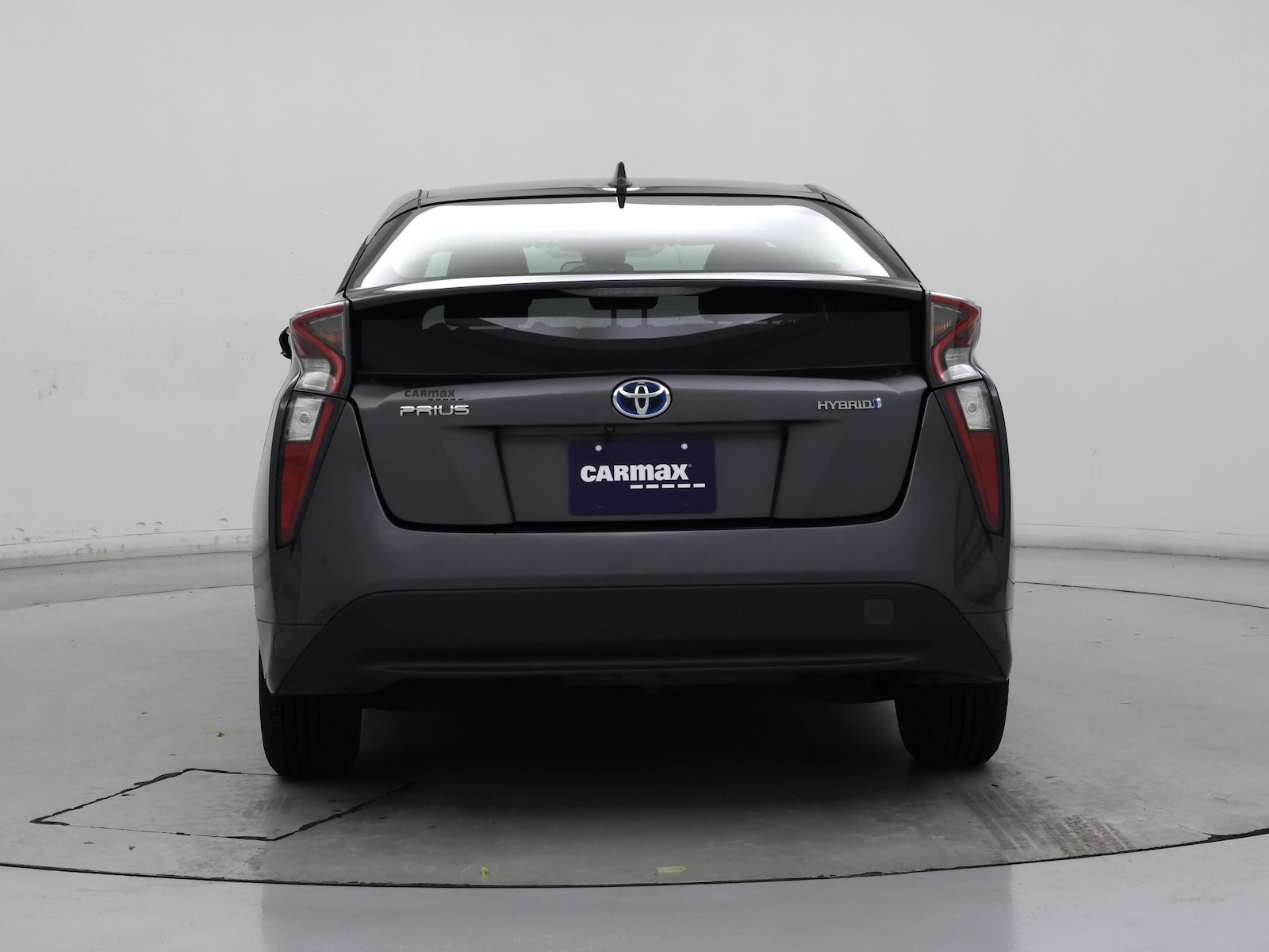 2017 Toyota Prius One - Photo 7