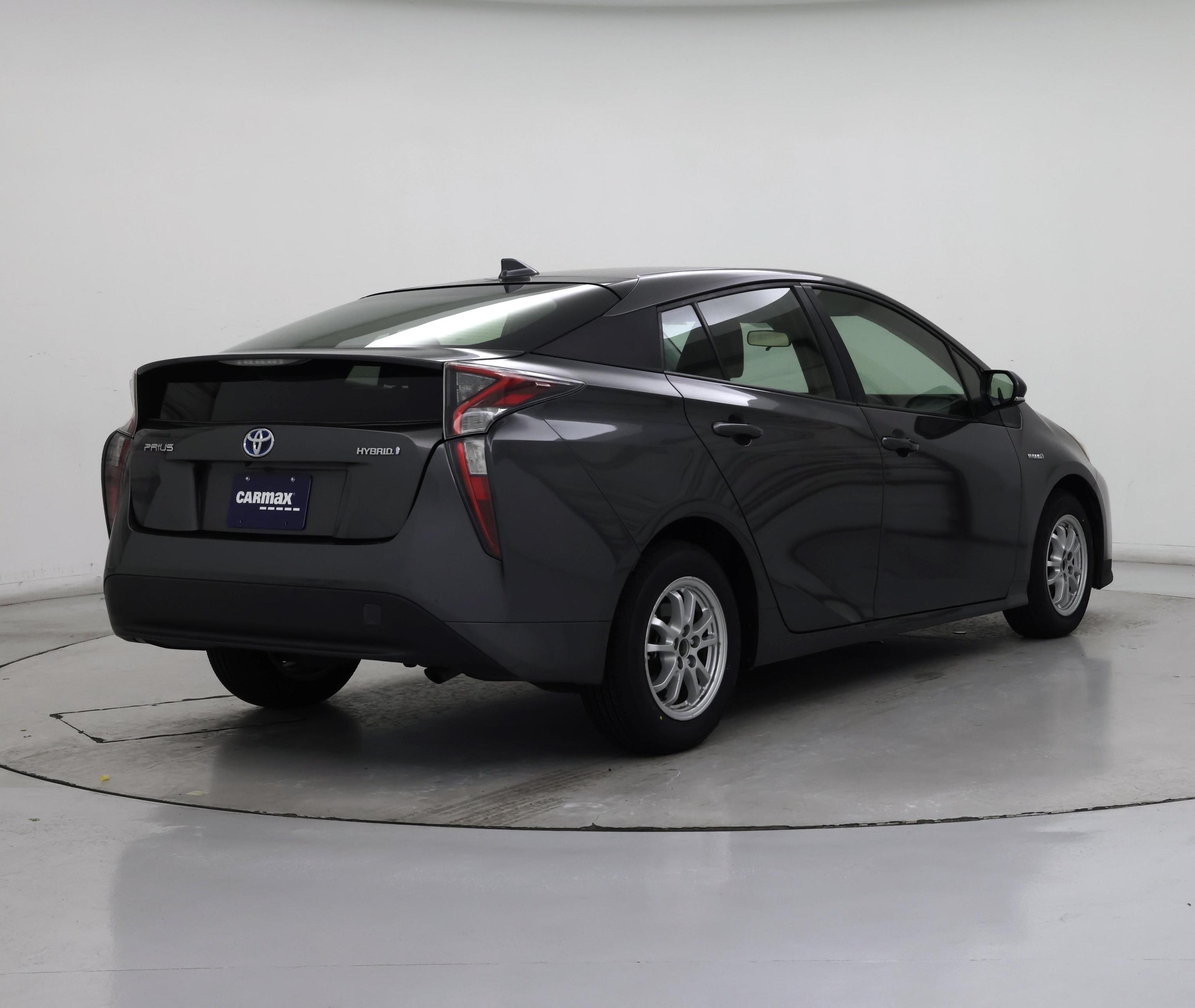 Thumbnail: 2017 Toyota Prius - 8