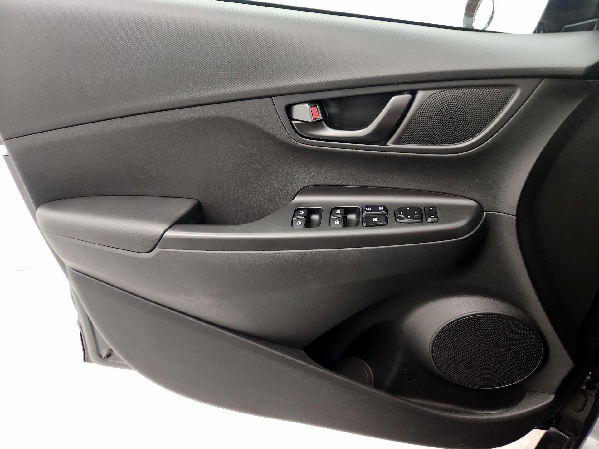 Thumbnail: 2022 Hyundai Kona - 12