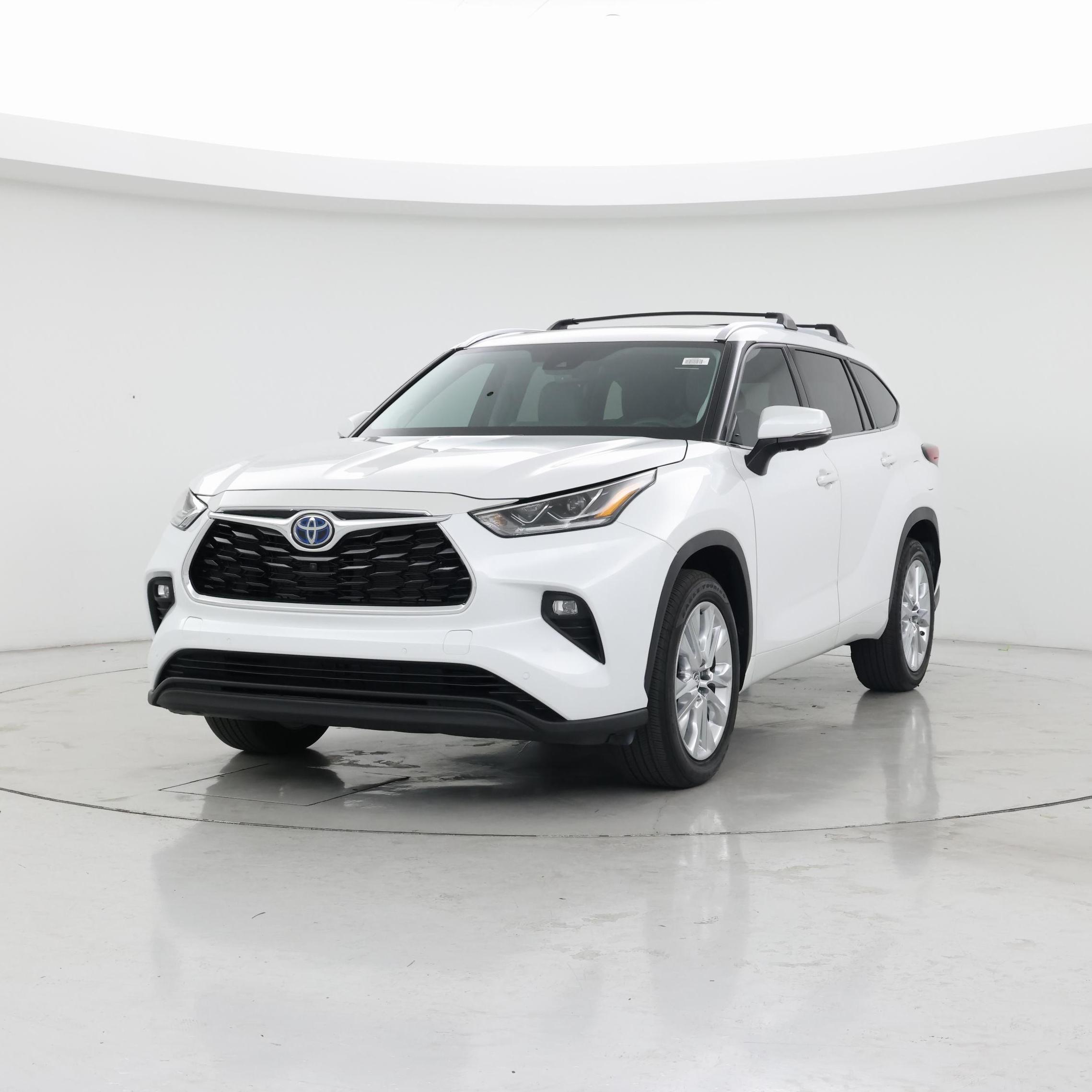 Thumbnail: 2023 Toyota Highlander - 4