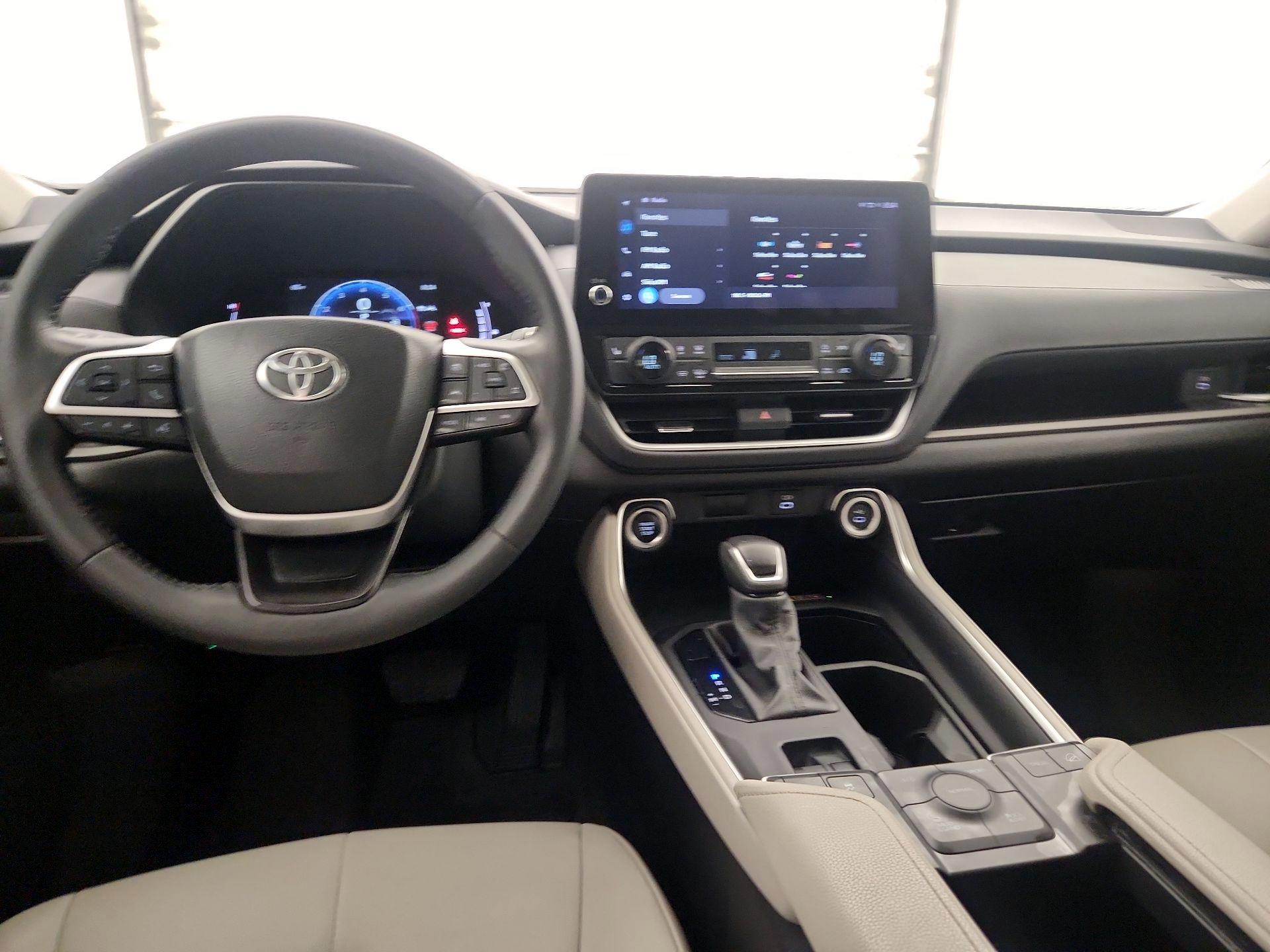 Thumbnail: 2024 Toyota Grand Highlander - 9