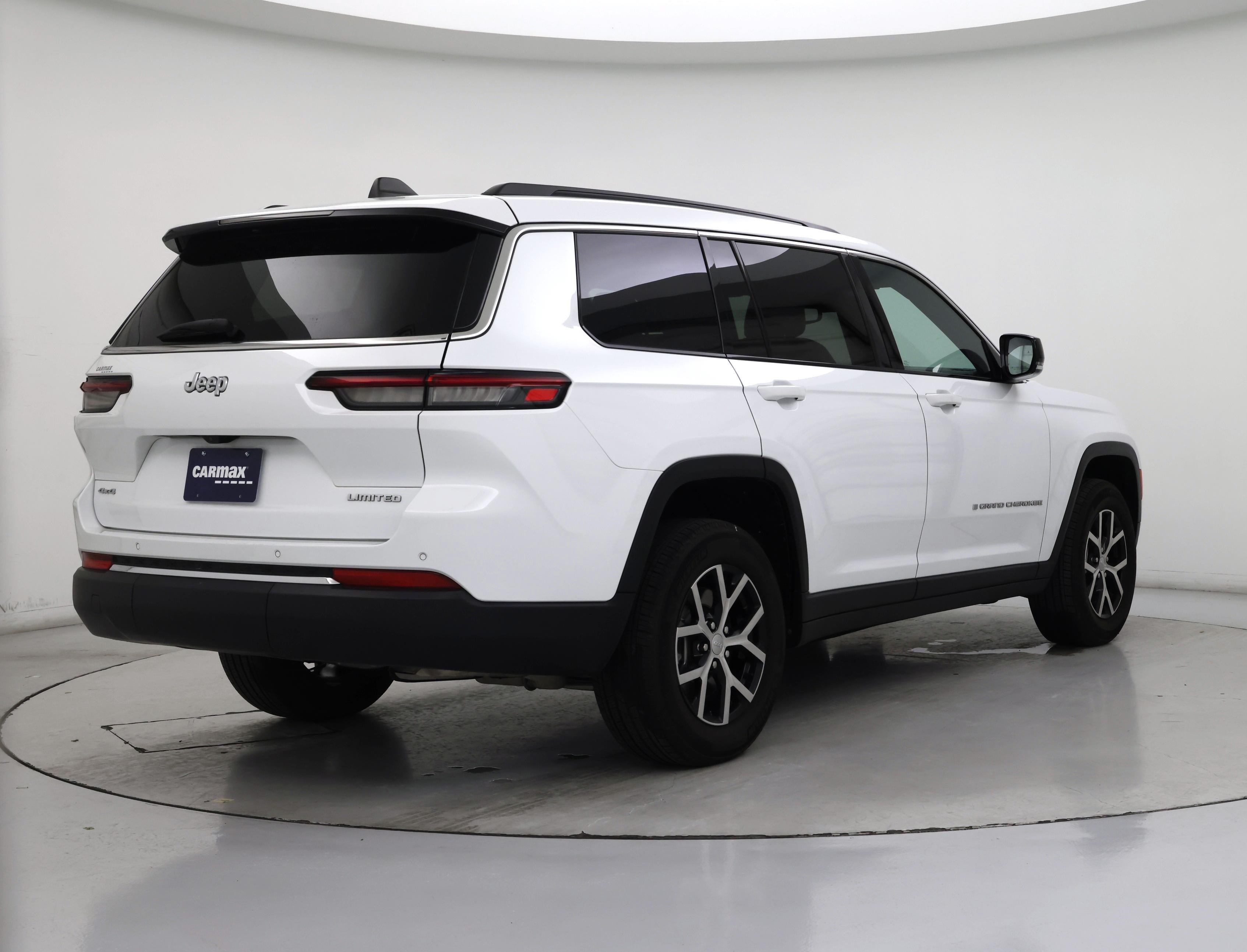Thumbnail: 2024 Jeep Grand Cherokee L - 8