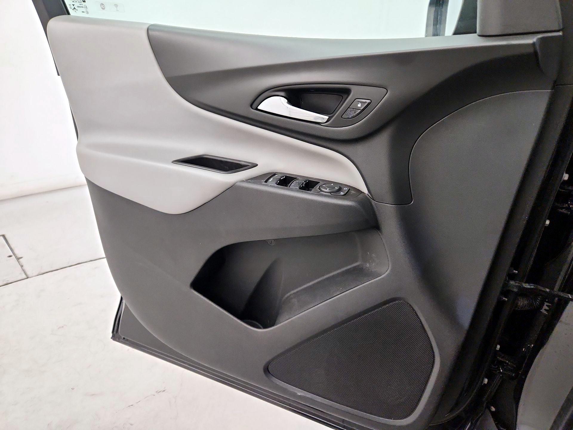 Thumbnail: 2021 Chevrolet Equinox - 12