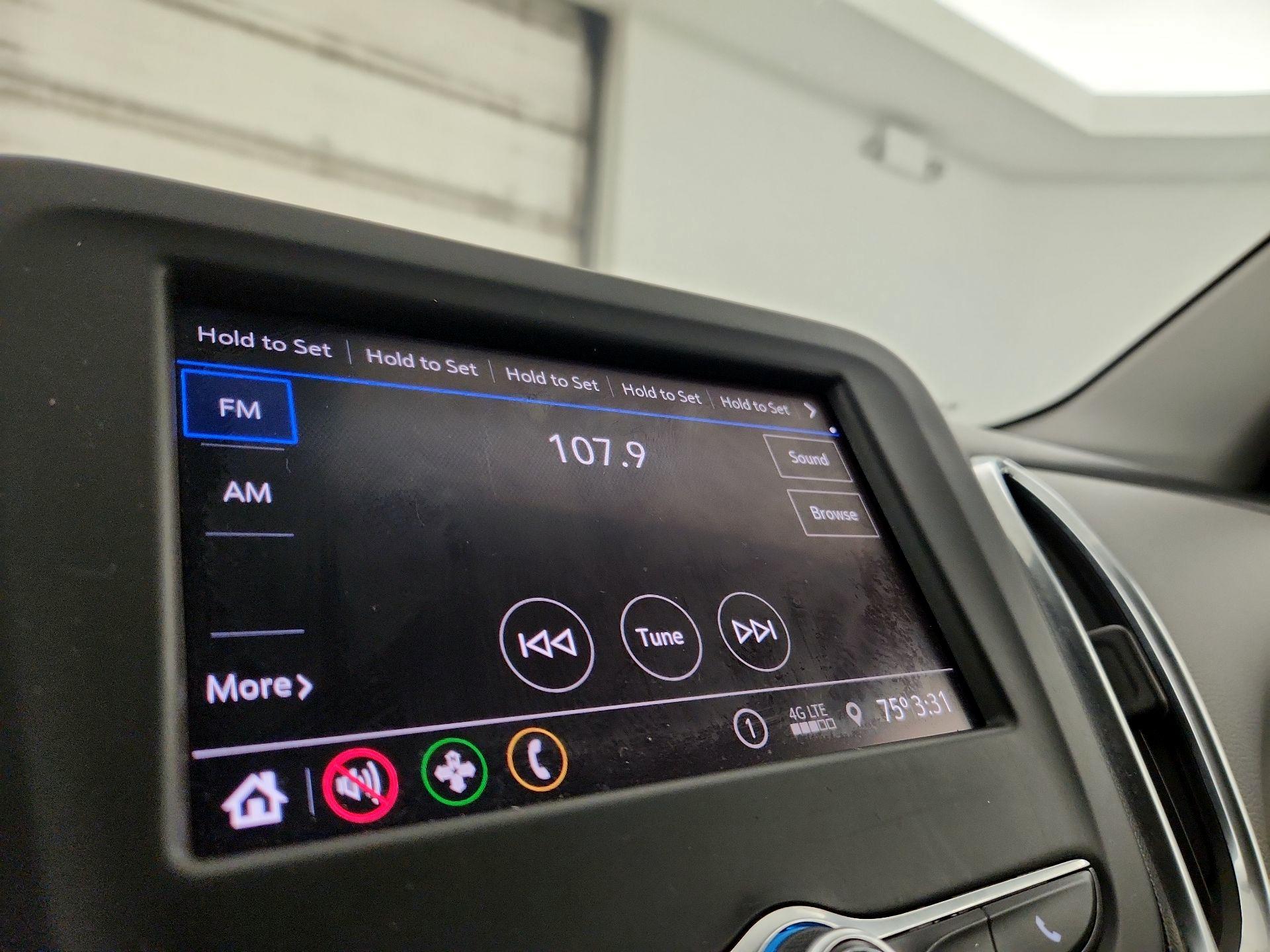 Thumbnail: 2021 Chevrolet Equinox - 15