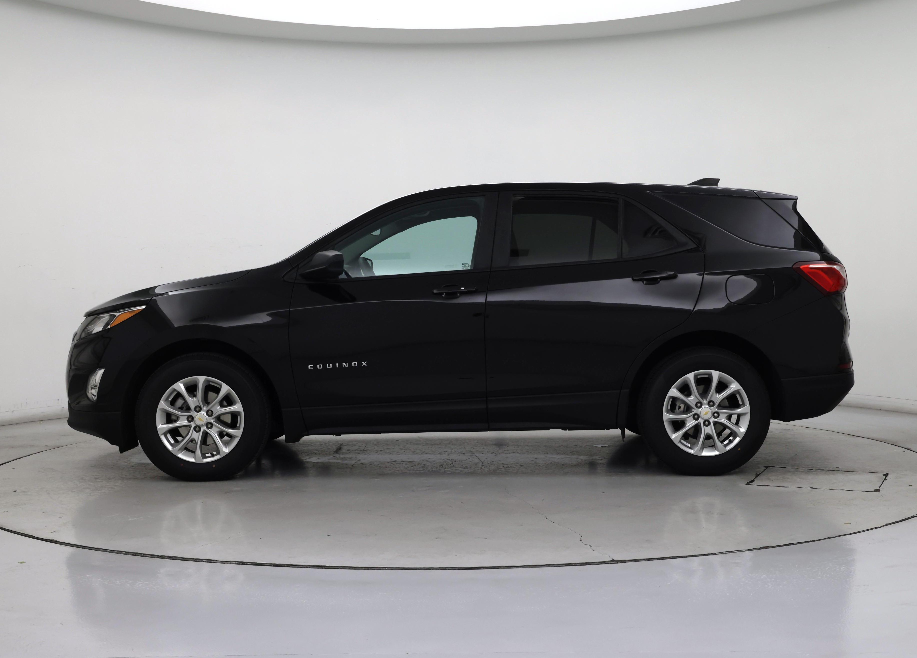 Thumbnail: 2021 Chevrolet Equinox - 3