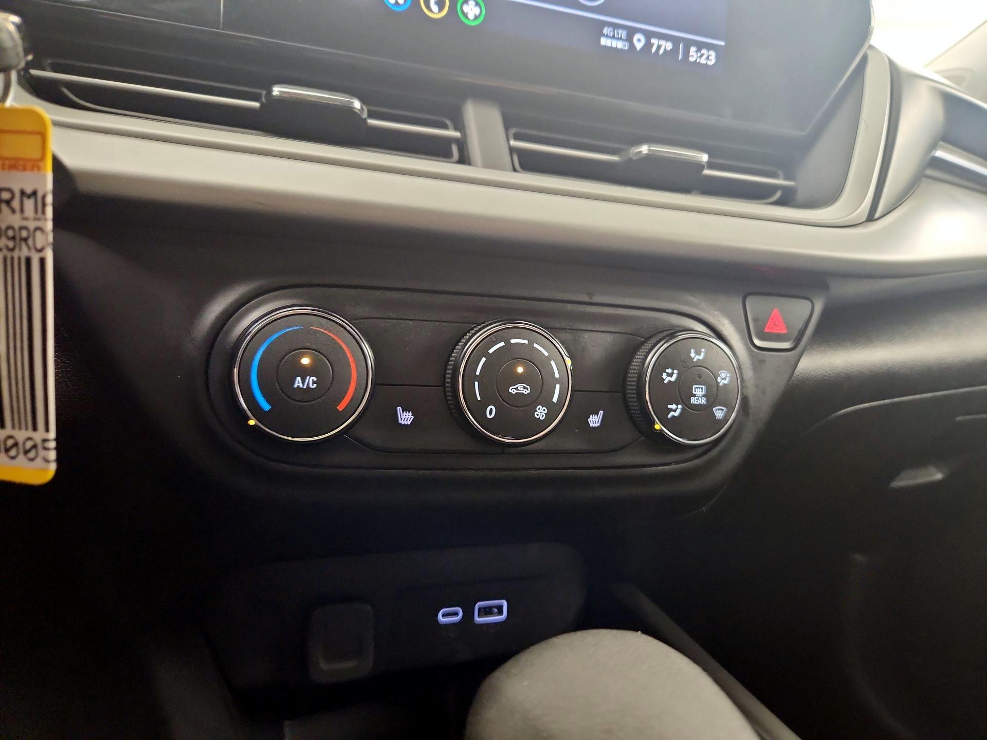 Thumbnail: 2024 Chevrolet Trax - 16