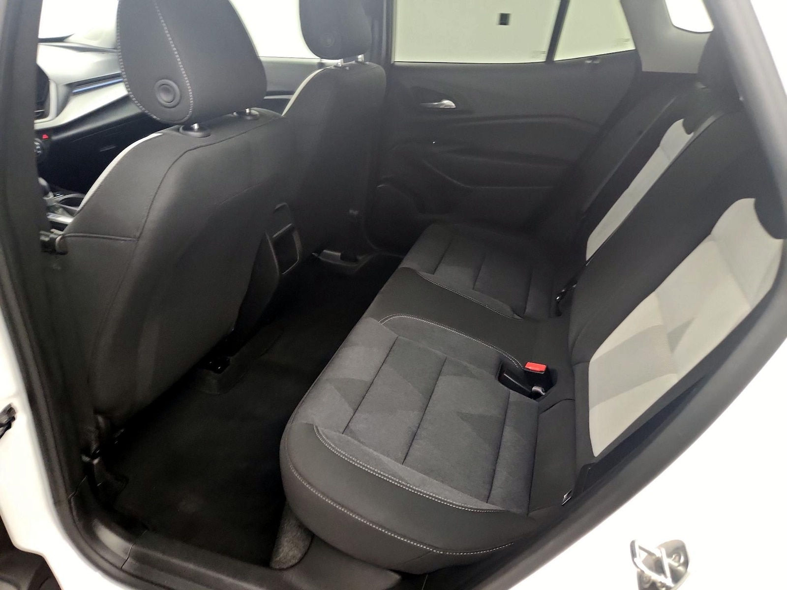 2024 Chevrolet Trax LS - Photo 20