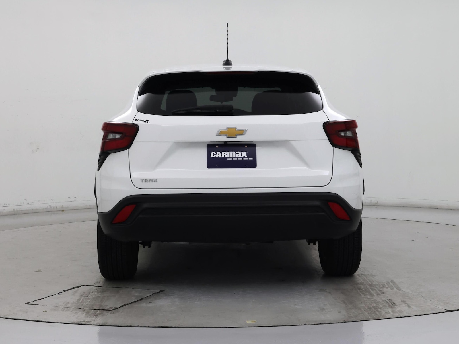 2024 Chevrolet Trax LS - Photo 7