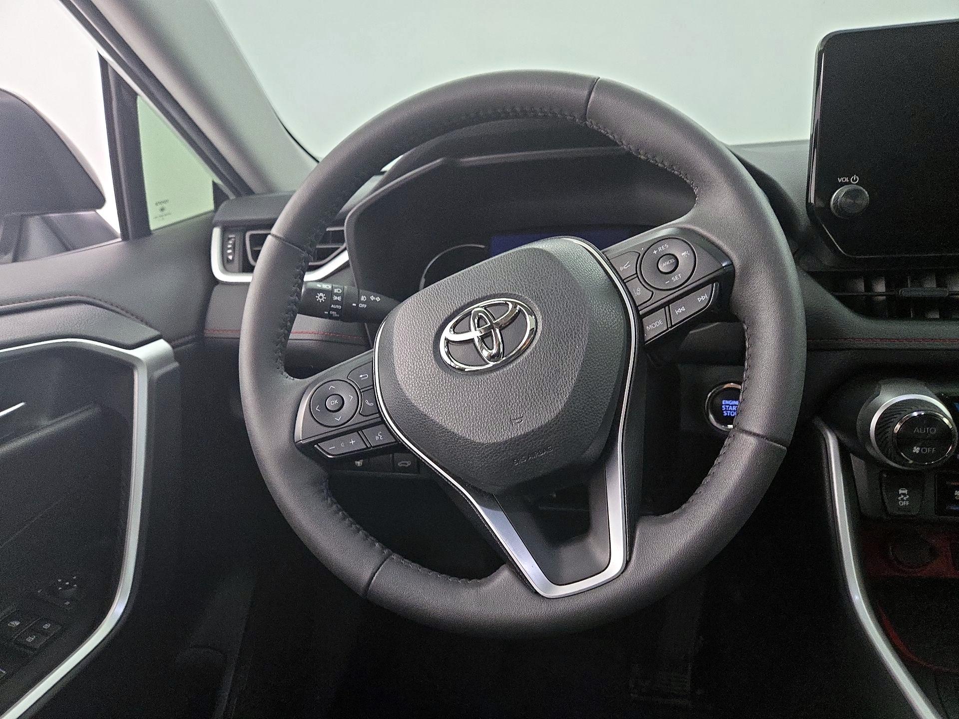 Thumbnail: 2023 Toyota RAV4 - 10