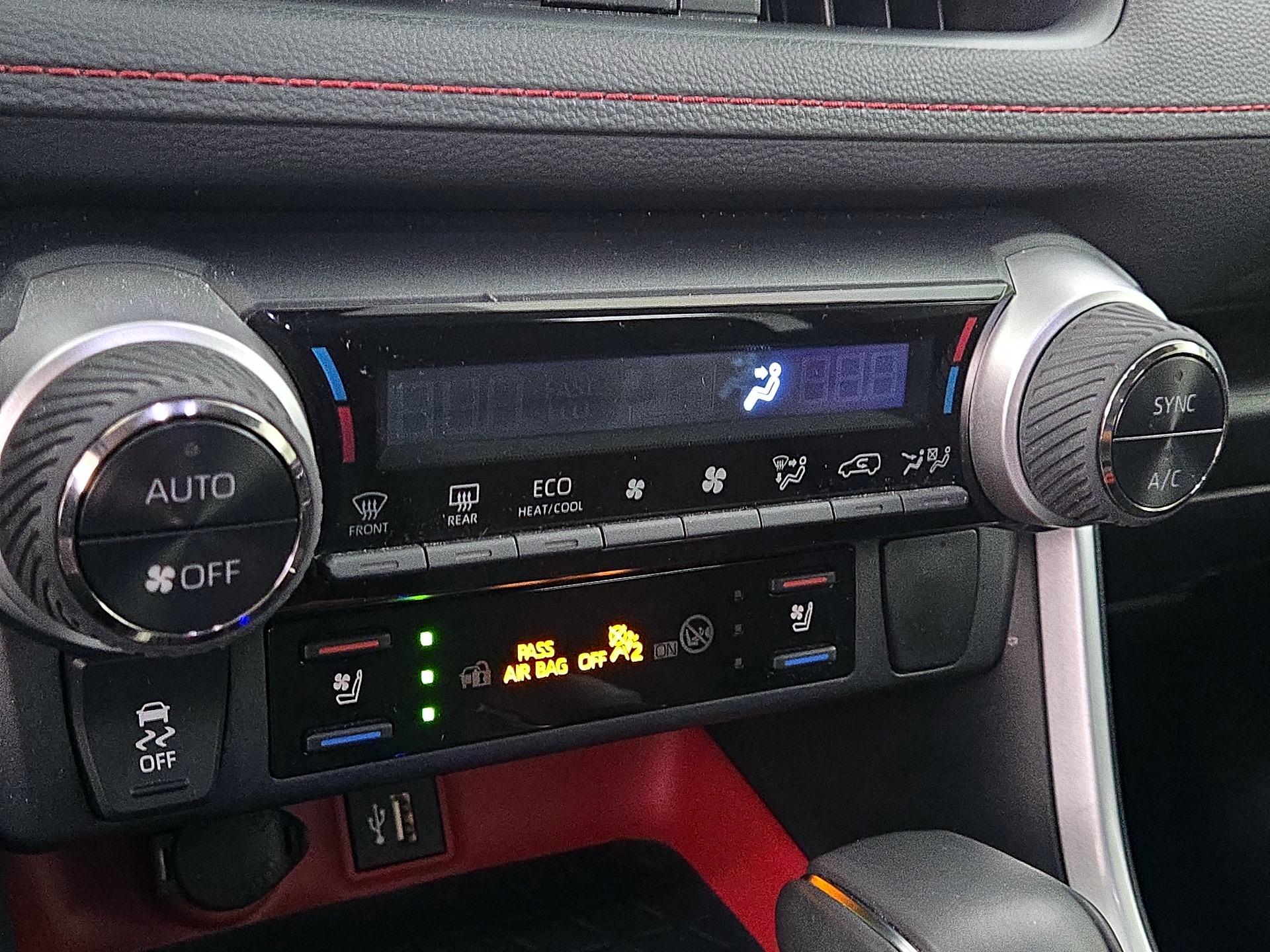 Thumbnail: 2023 Toyota RAV4 - 17