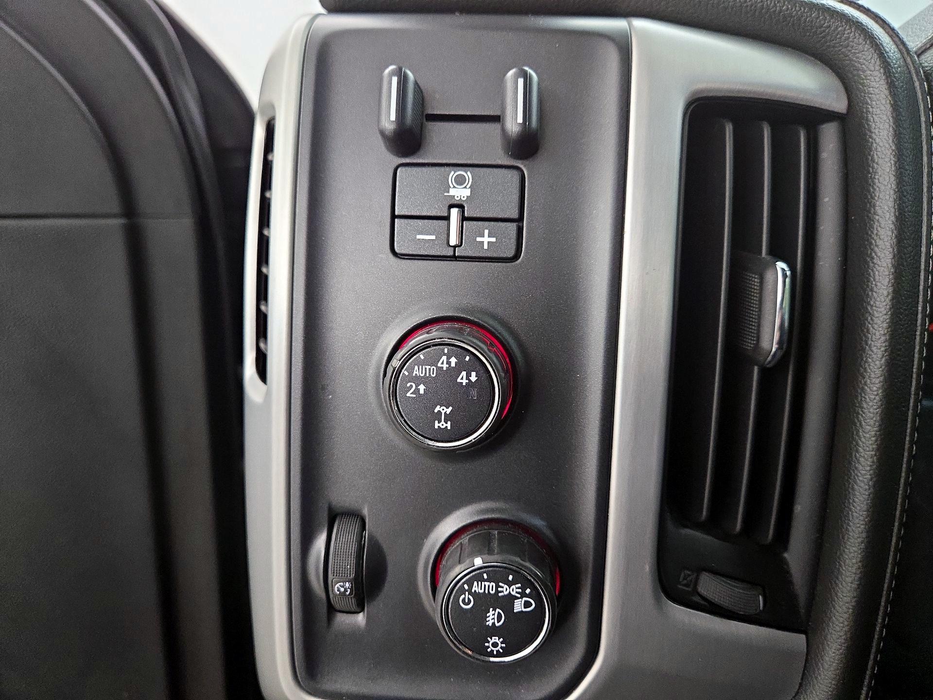 Thumbnail: 2016 GMC Sierra 1500 - 13