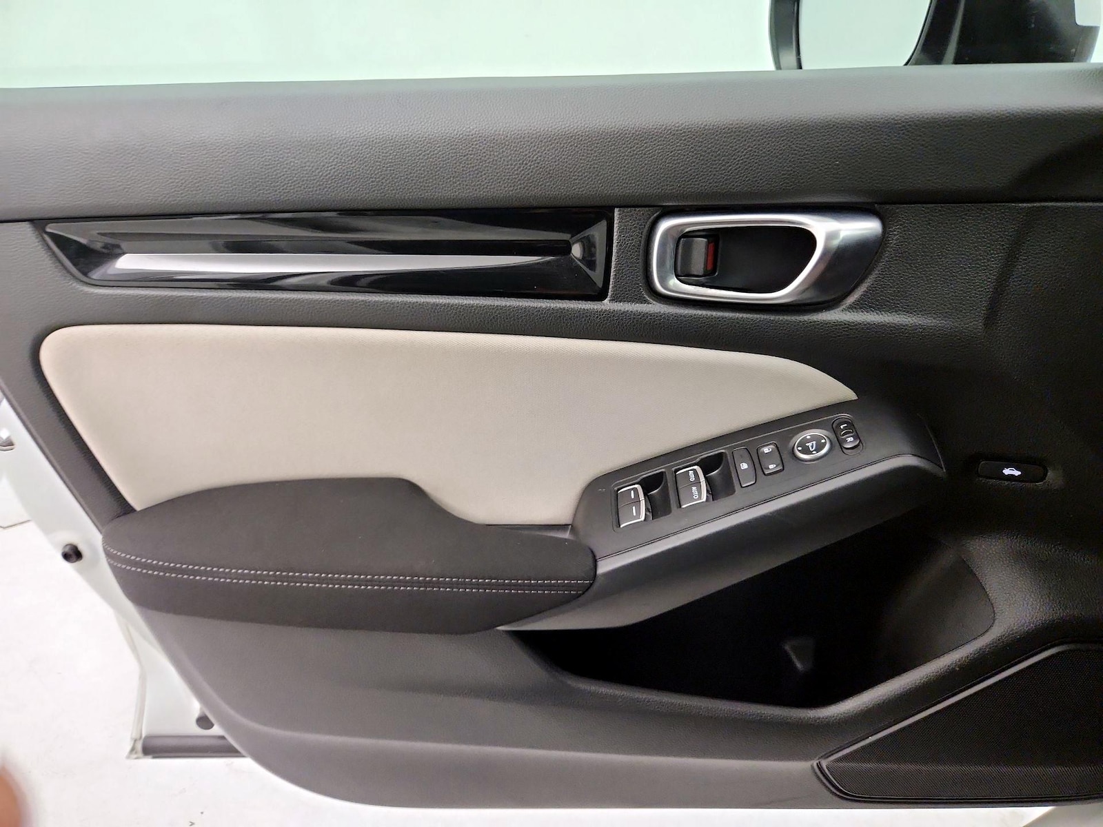 2024 Honda Civic EX - Photo 13