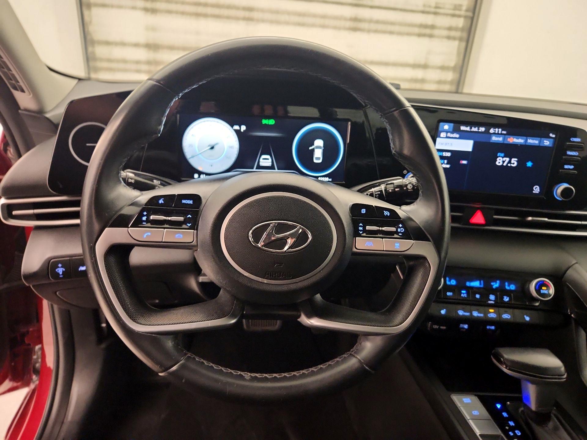 Thumbnail: 2022 Hyundai Elantra - 10
