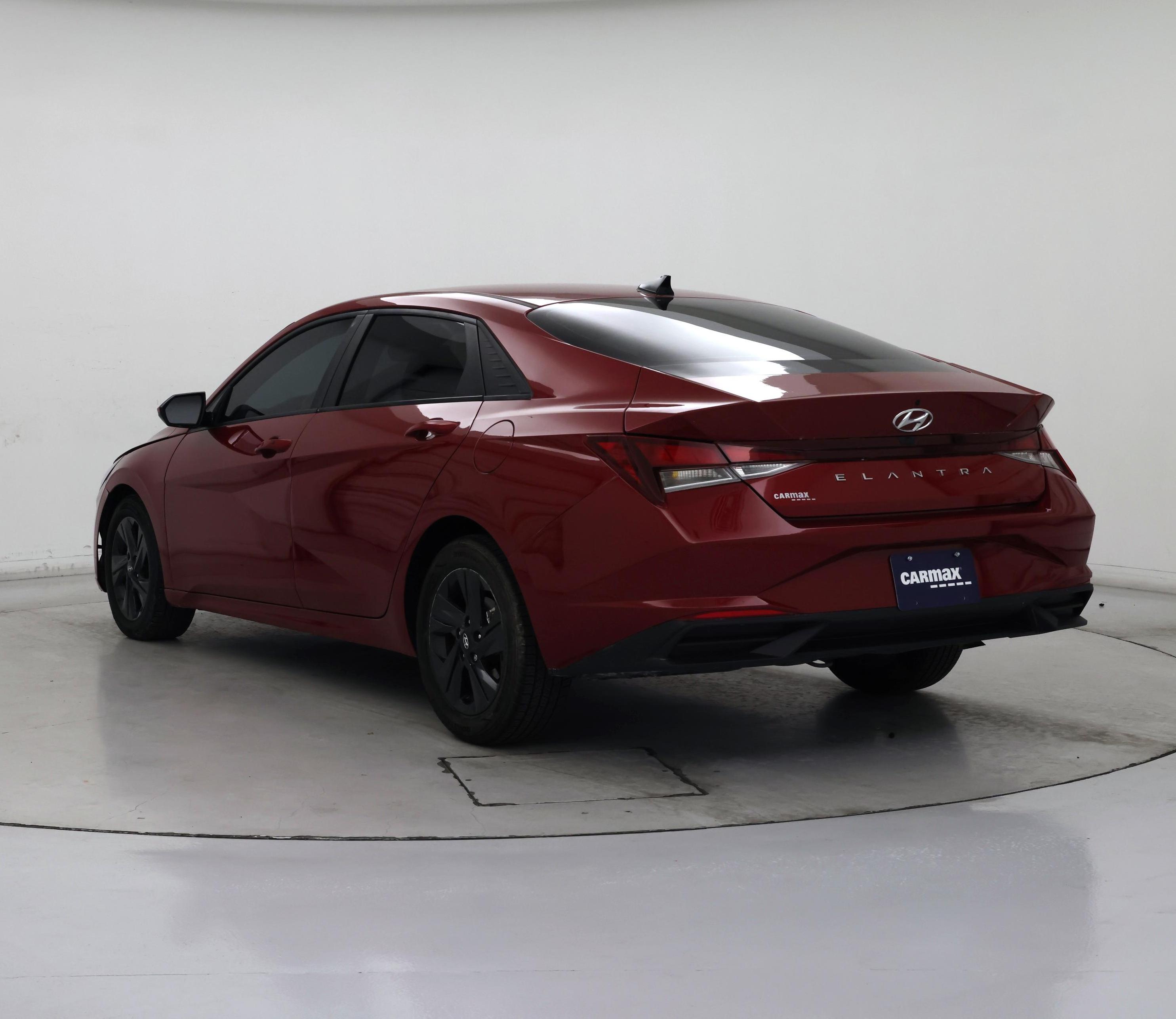 Thumbnail: 2022 Hyundai Elantra - 2
