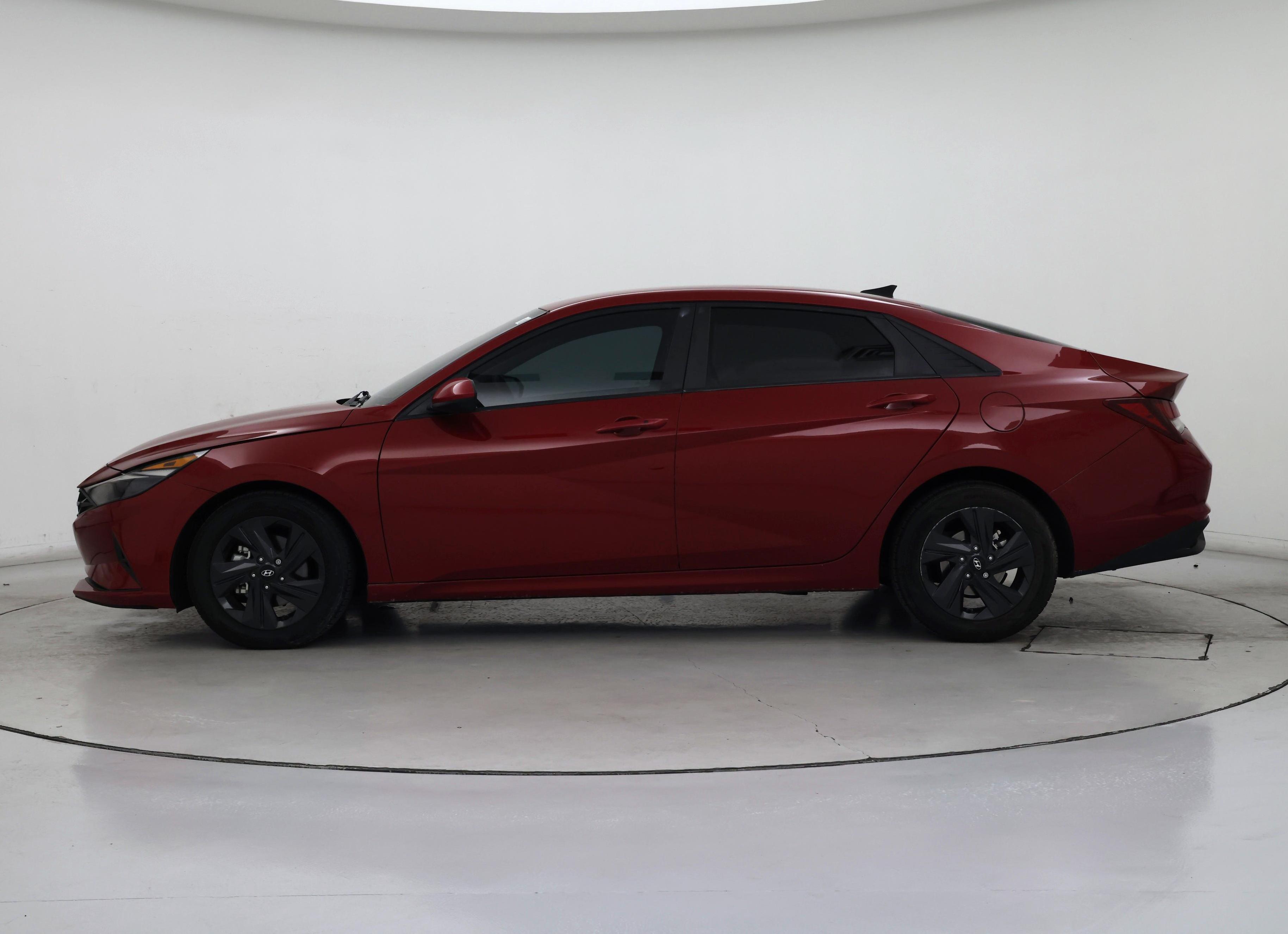 Thumbnail: 2022 Hyundai Elantra - 3