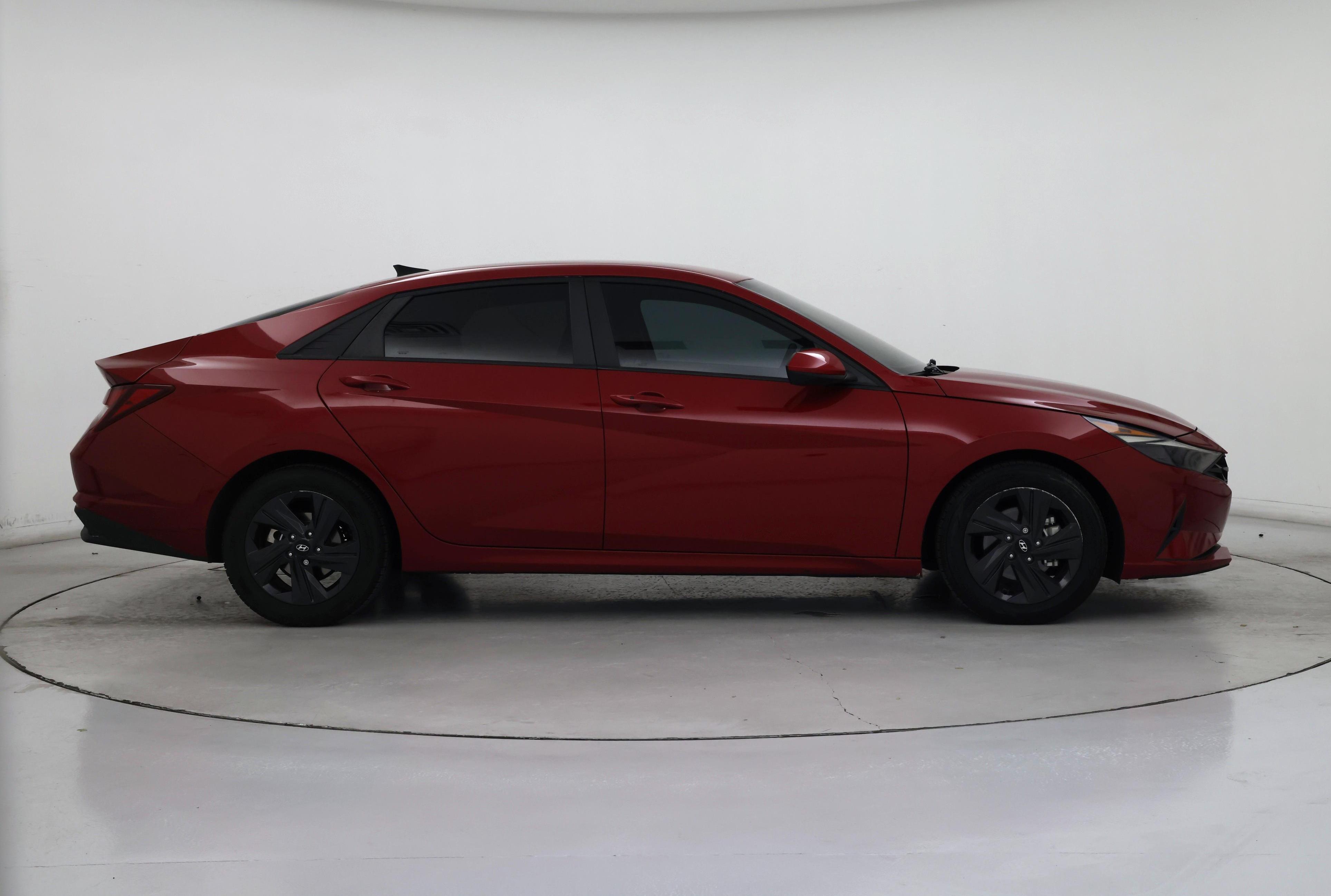 Thumbnail: 2022 Hyundai Elantra - 7
