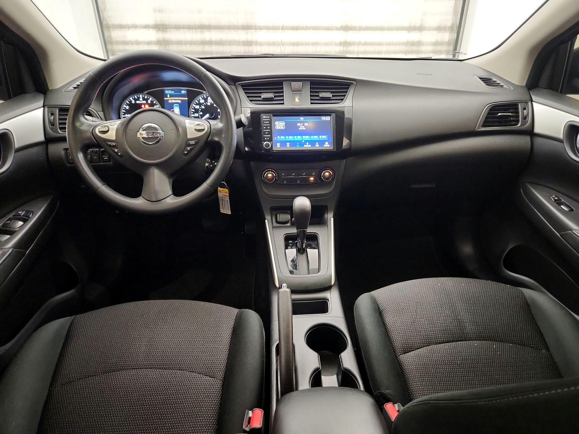 Thumbnail: 2019 Nissan Sentra - 9