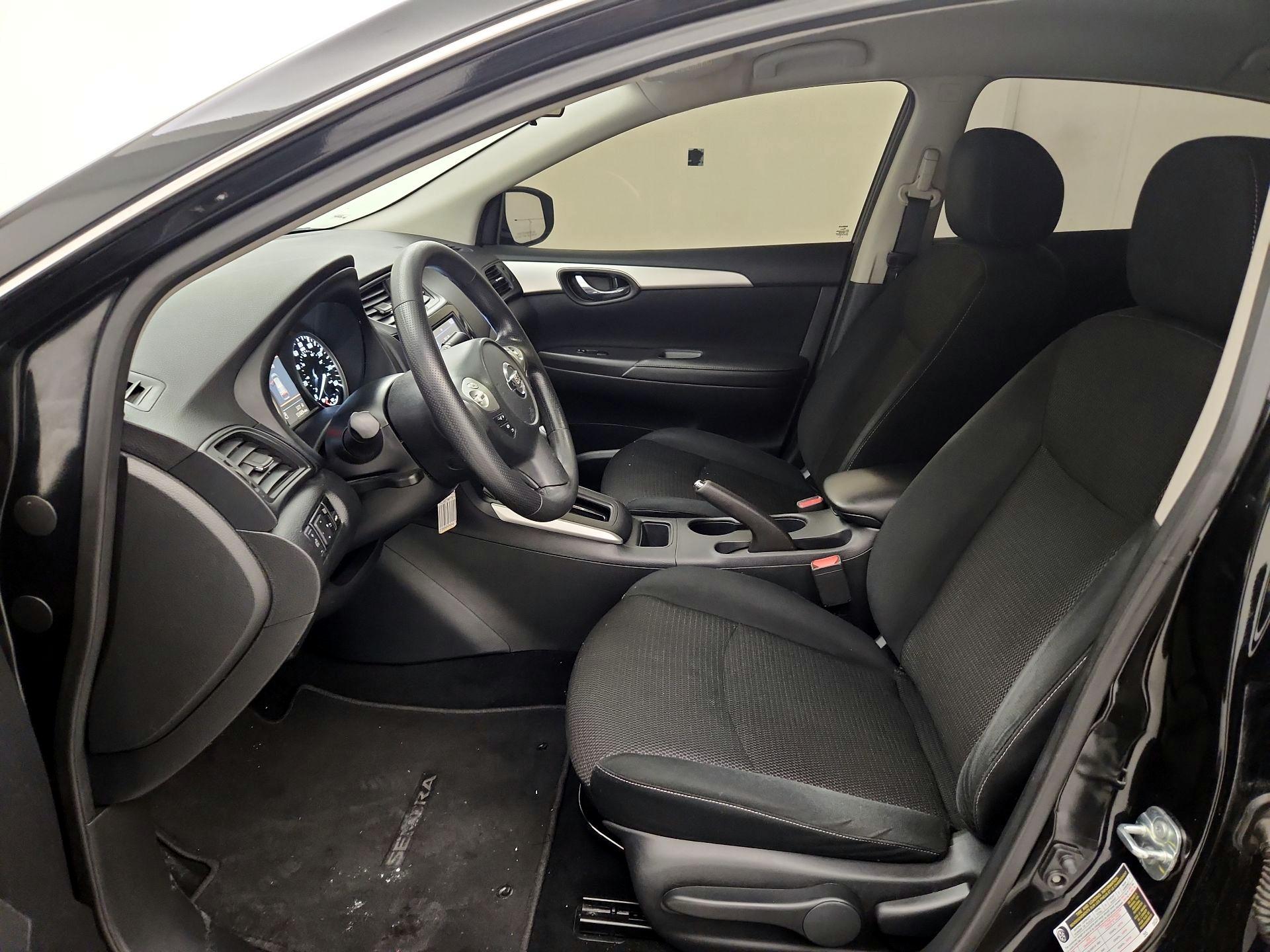 Thumbnail: 2019 Nissan Sentra - 11