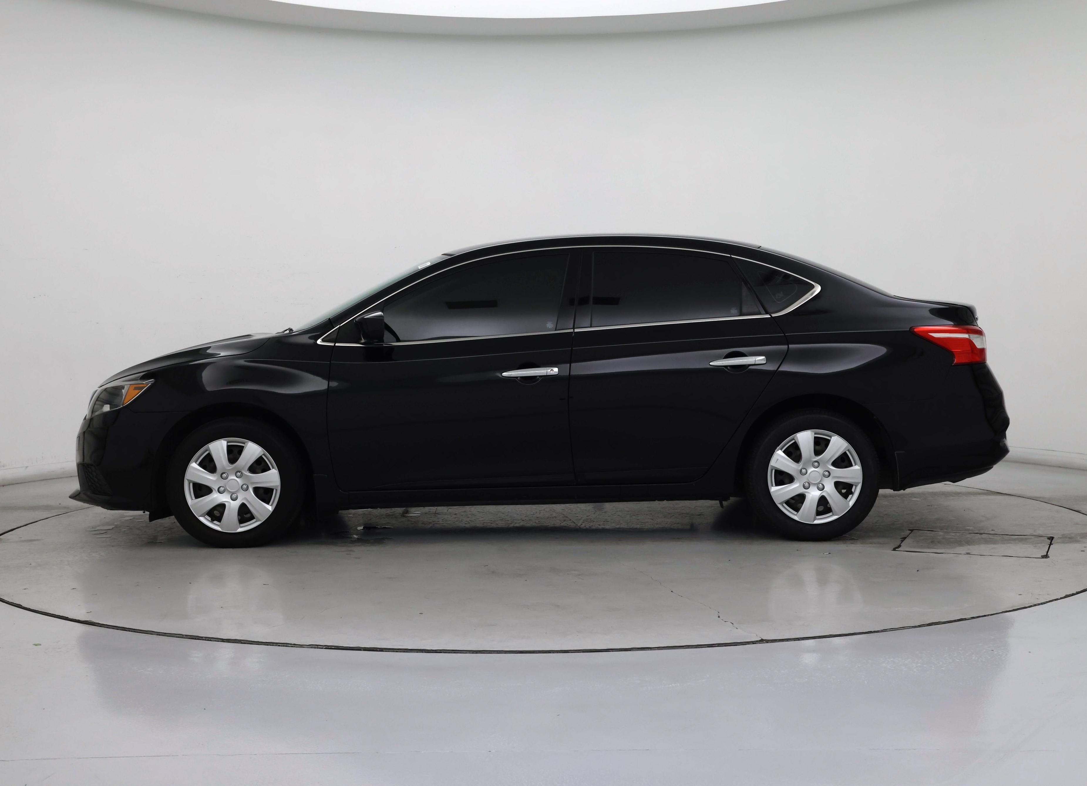 Thumbnail: 2019 Nissan Sentra - 3