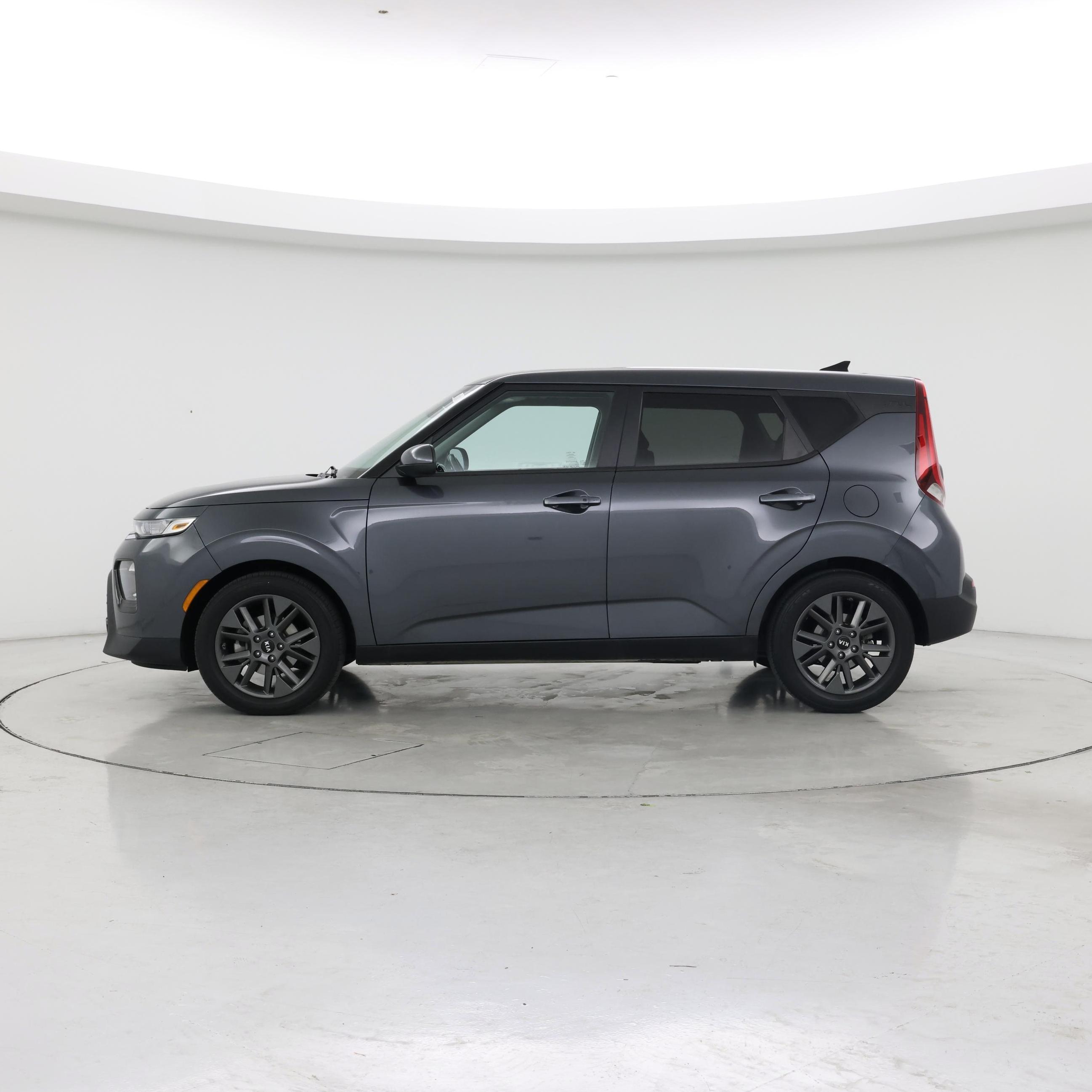 Thumbnail: 2021 Kia Soul - 3